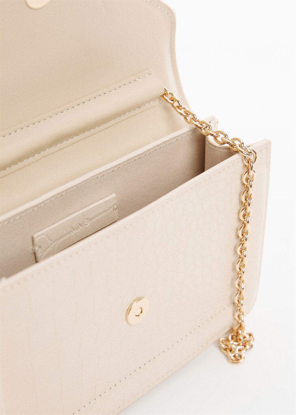 Flap chain bag - Women | MANGO Montenegro