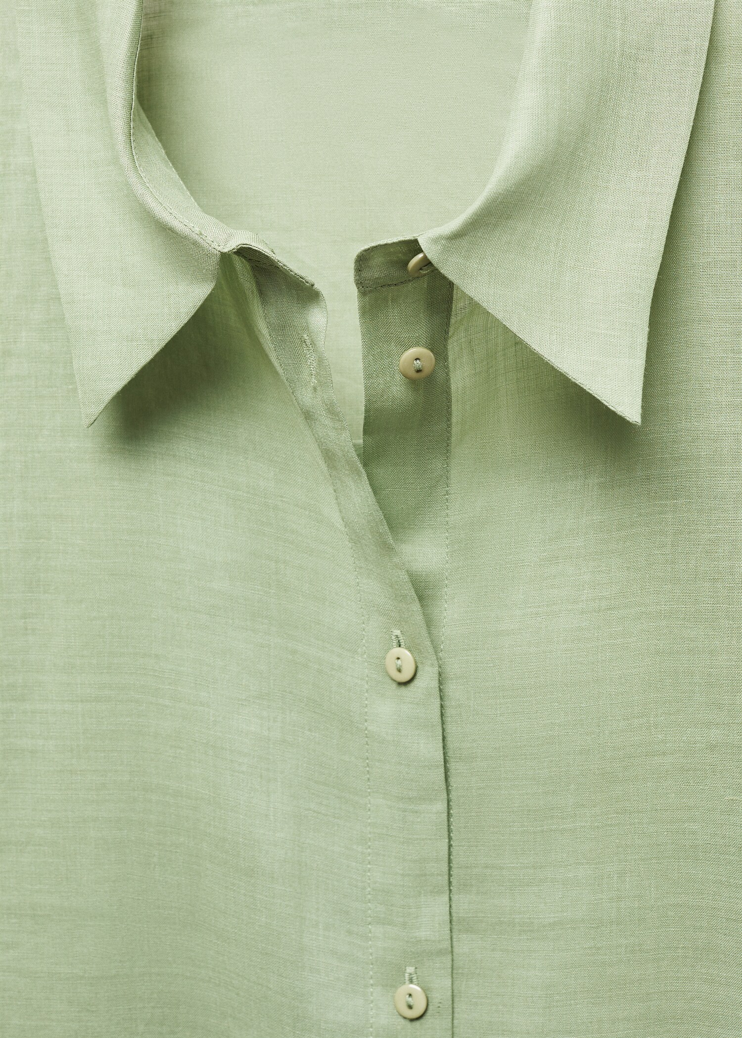 Oversize shirt openings - Details of the article 8