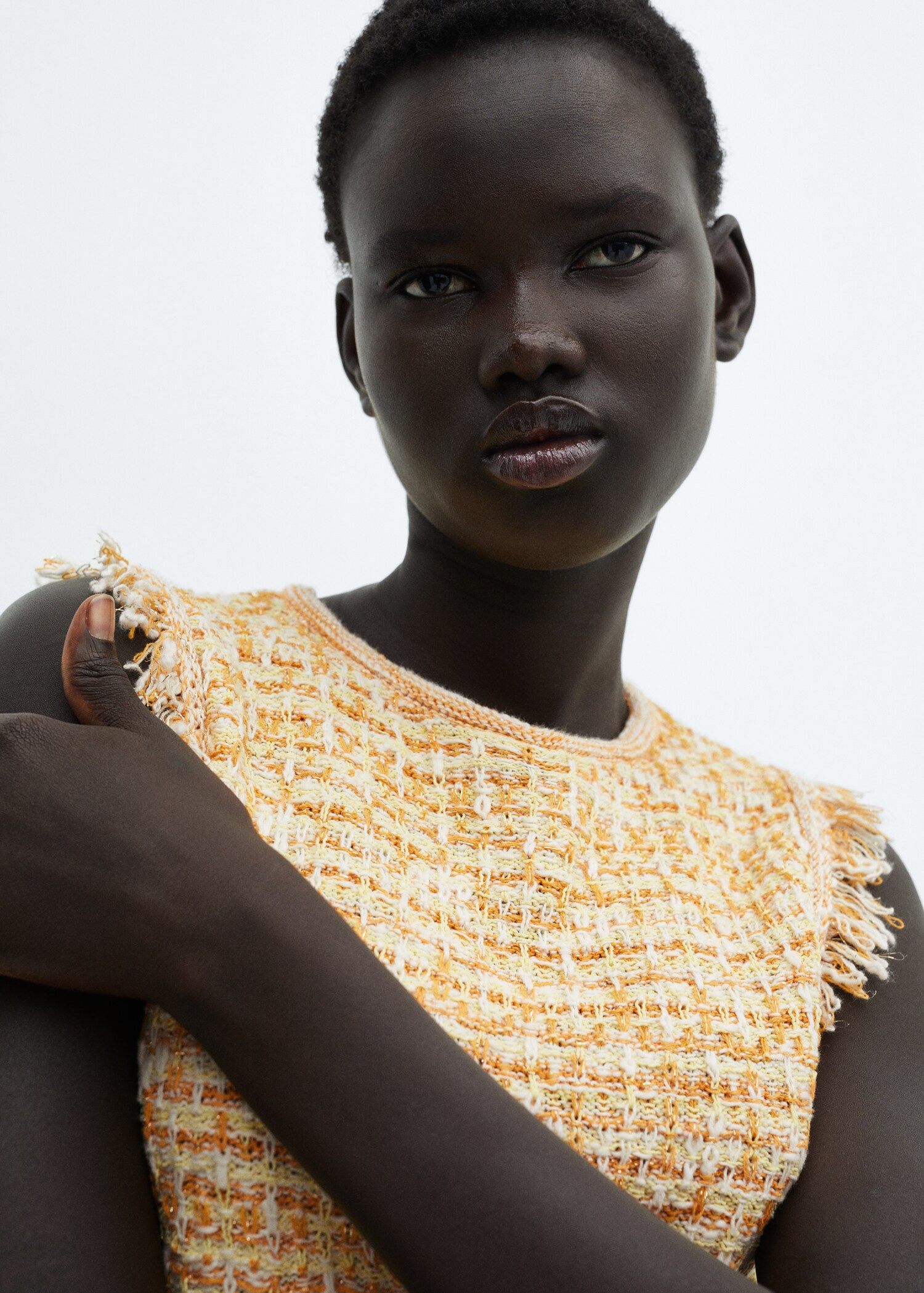 Tweed top with frayed detail - Details of the article 1