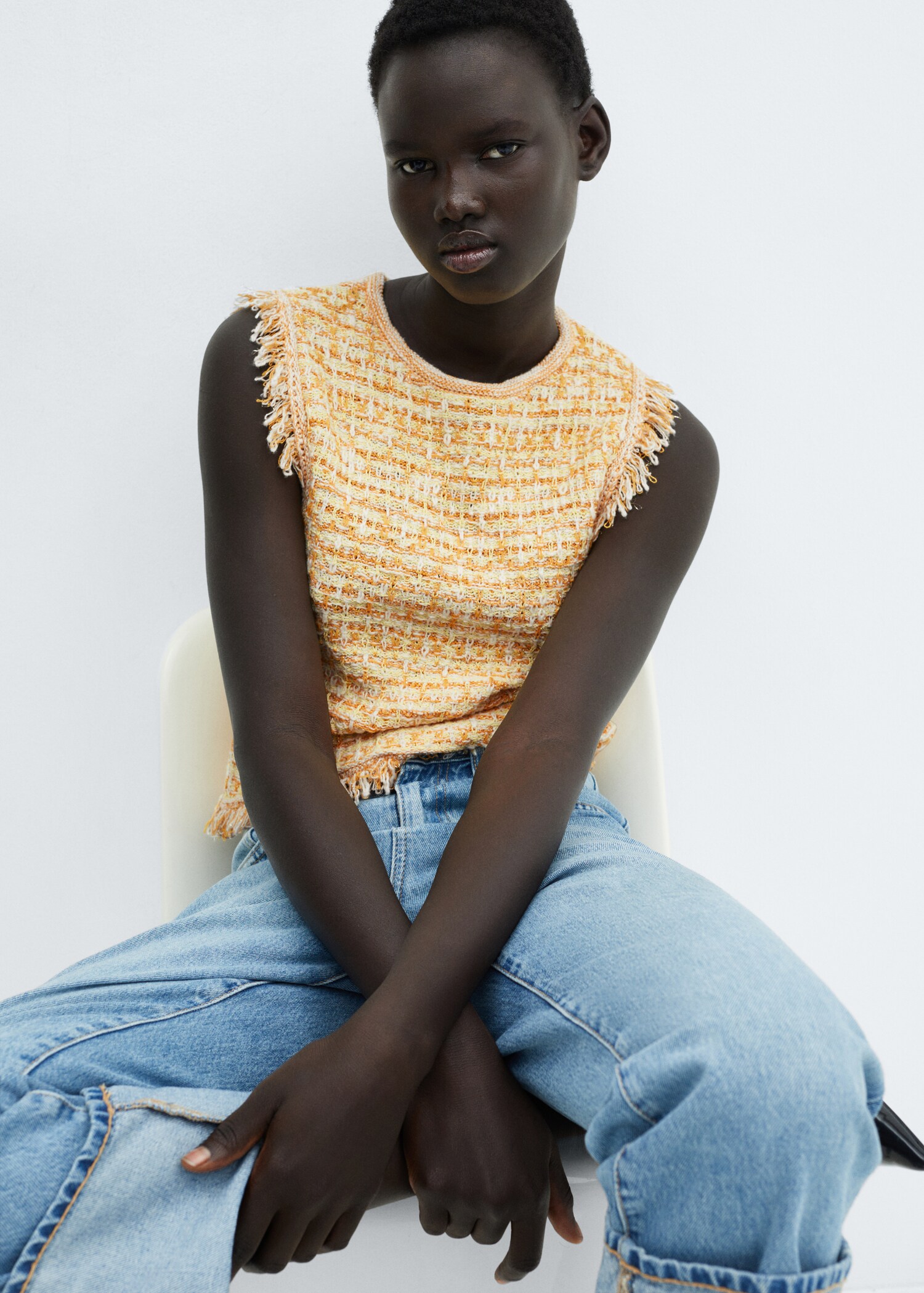 Tweed top with frayed detail - Details of the article 2