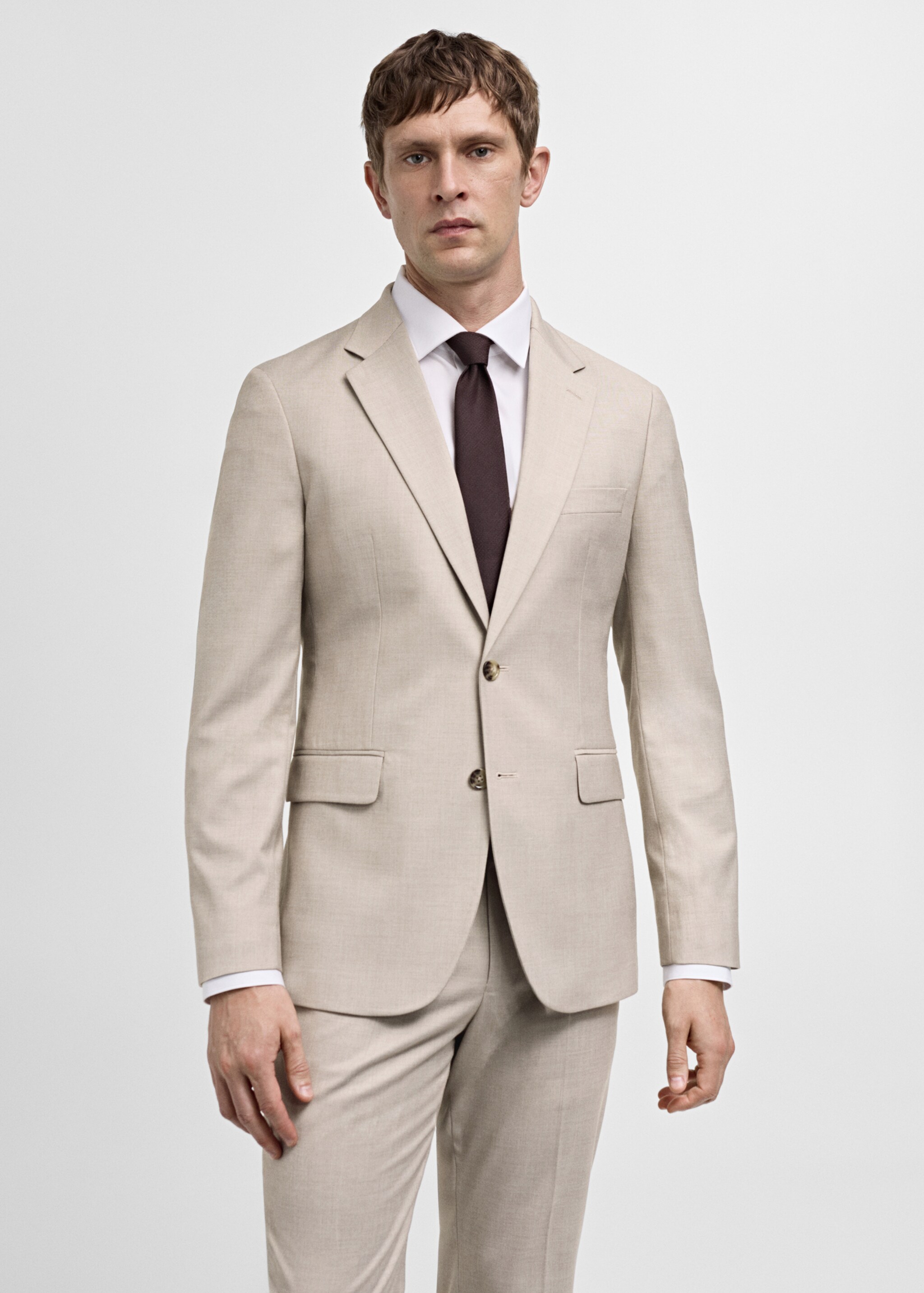 Костюмный пиджак slim fit из ткани стретч - Средний план