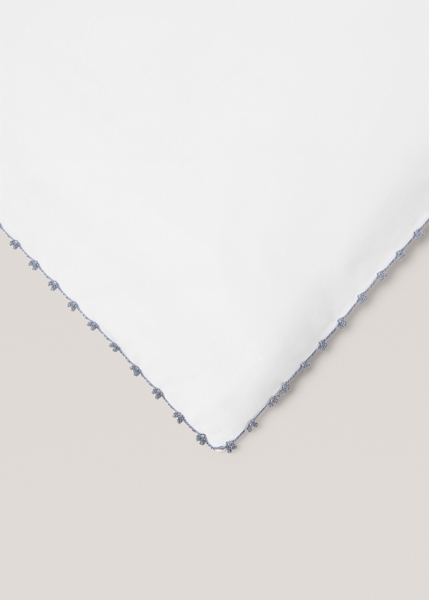 Dynetrekk i bomull med brodert detalj, seng 135 cm - Artikkeldetalj 3