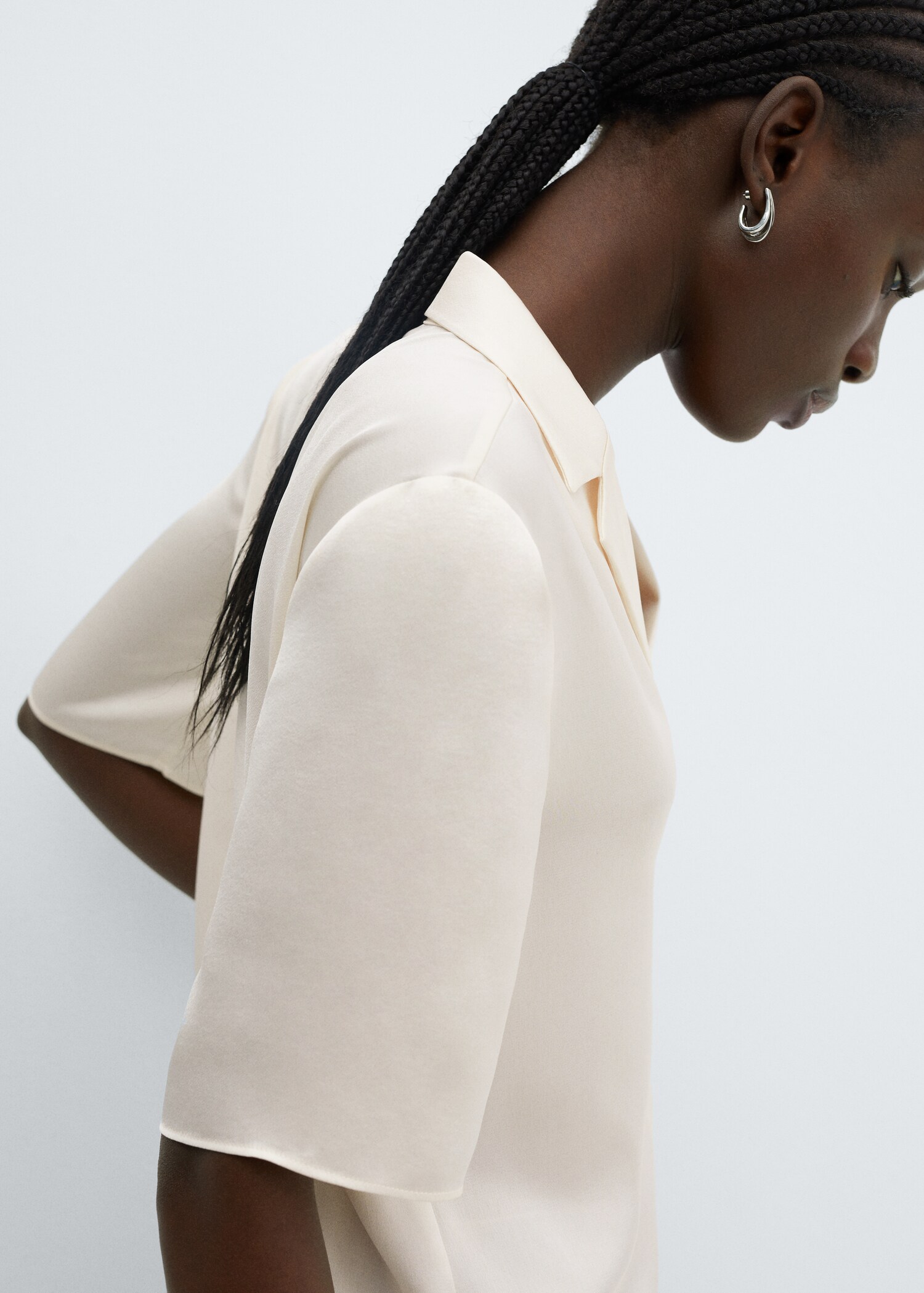 Short-sleeved satin shirt - Details of the article 6