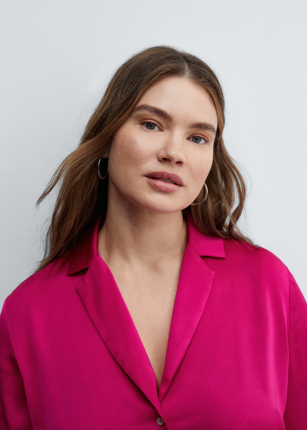 Short-sleeved satin shirt - Women | MANGO Japan