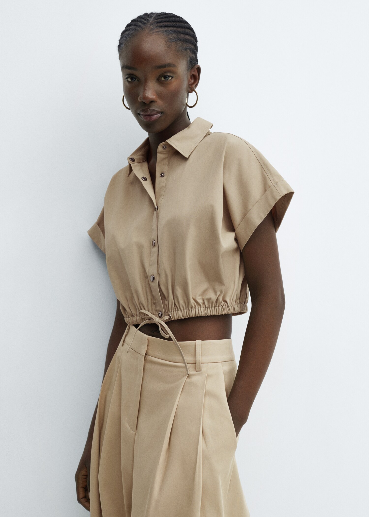 Chemise crop base réglable - Plan moyen