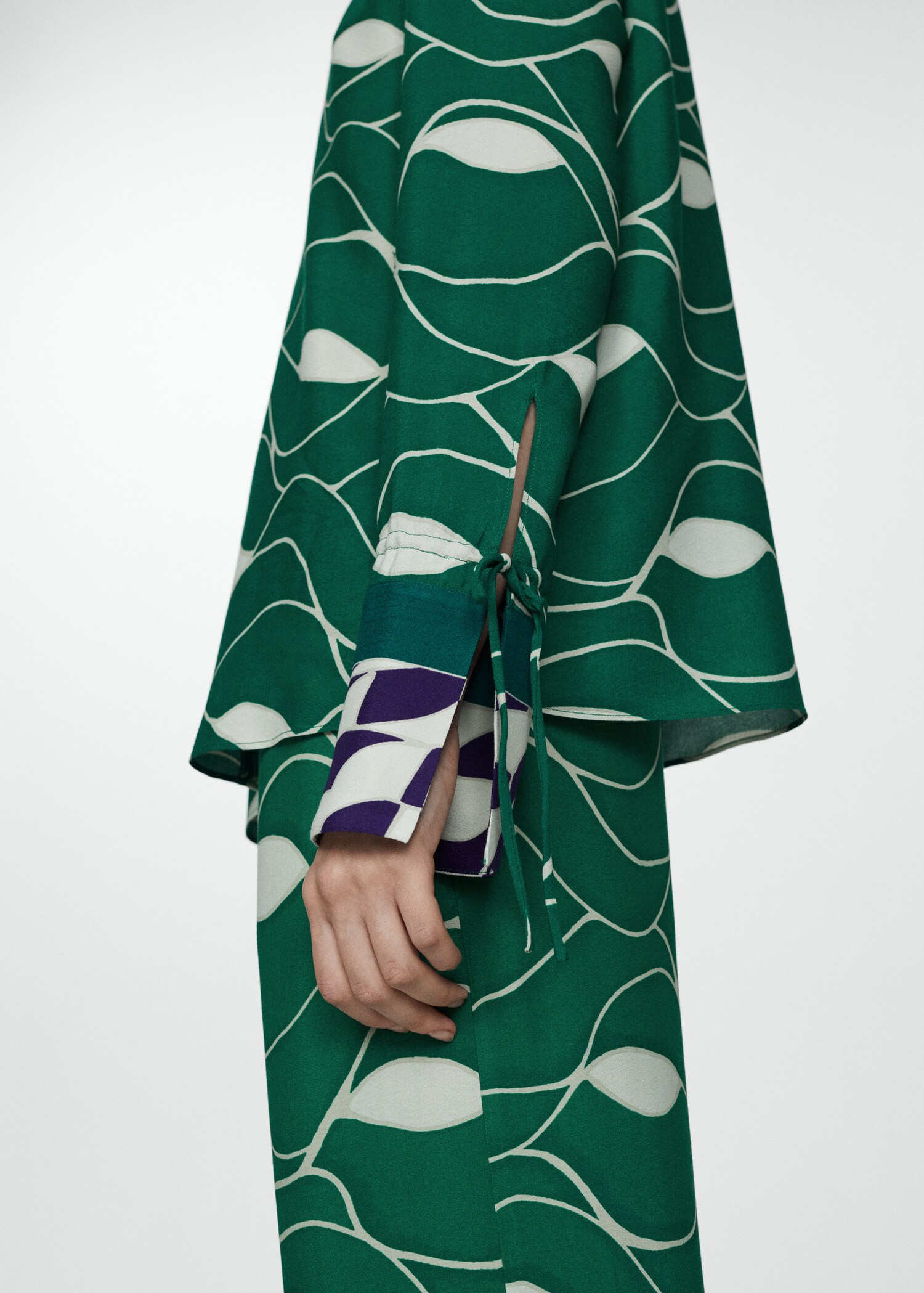 Bow printed blouse - Details of the article 6