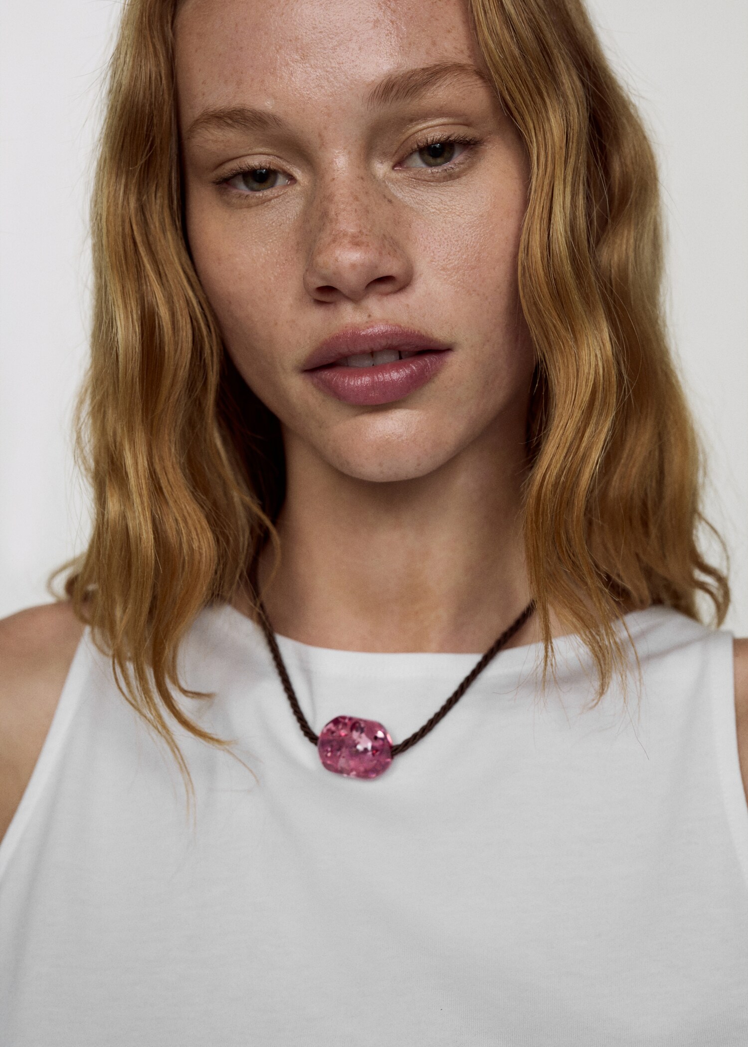 Asymmetrical crop top - Details of the article 1
