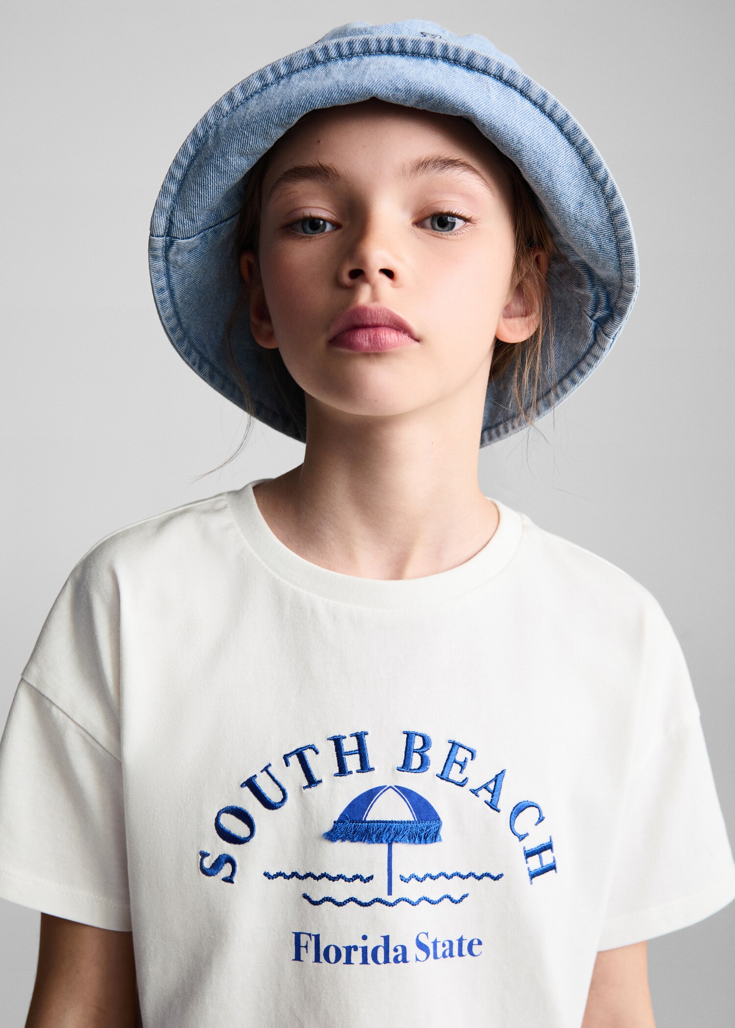 Embroidered message T-shirt - Details of the article 1