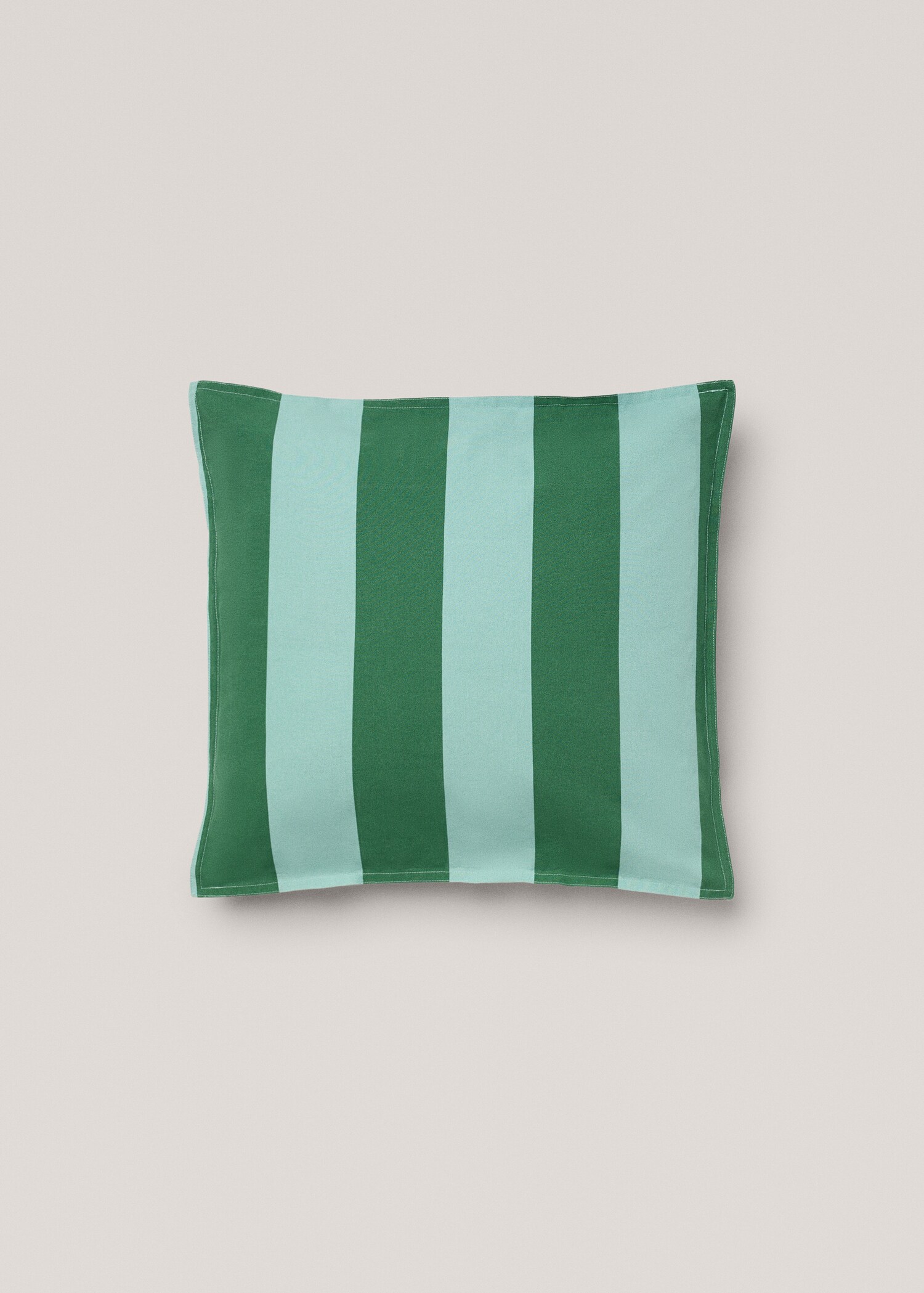 Striped water-repellent cushion cover 50x50cm - Article without model