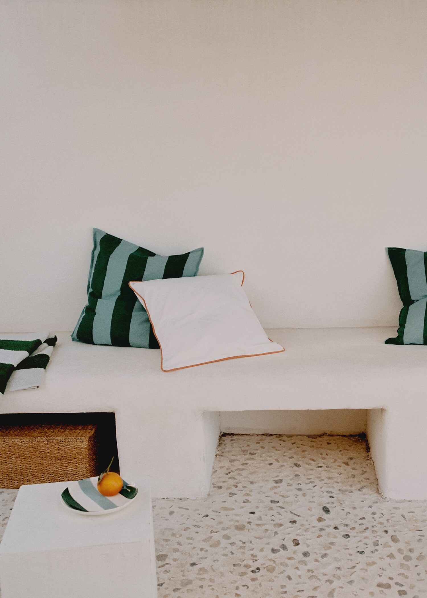 Striped water-repellent cushion cover 50x50cm - Details of the article 6