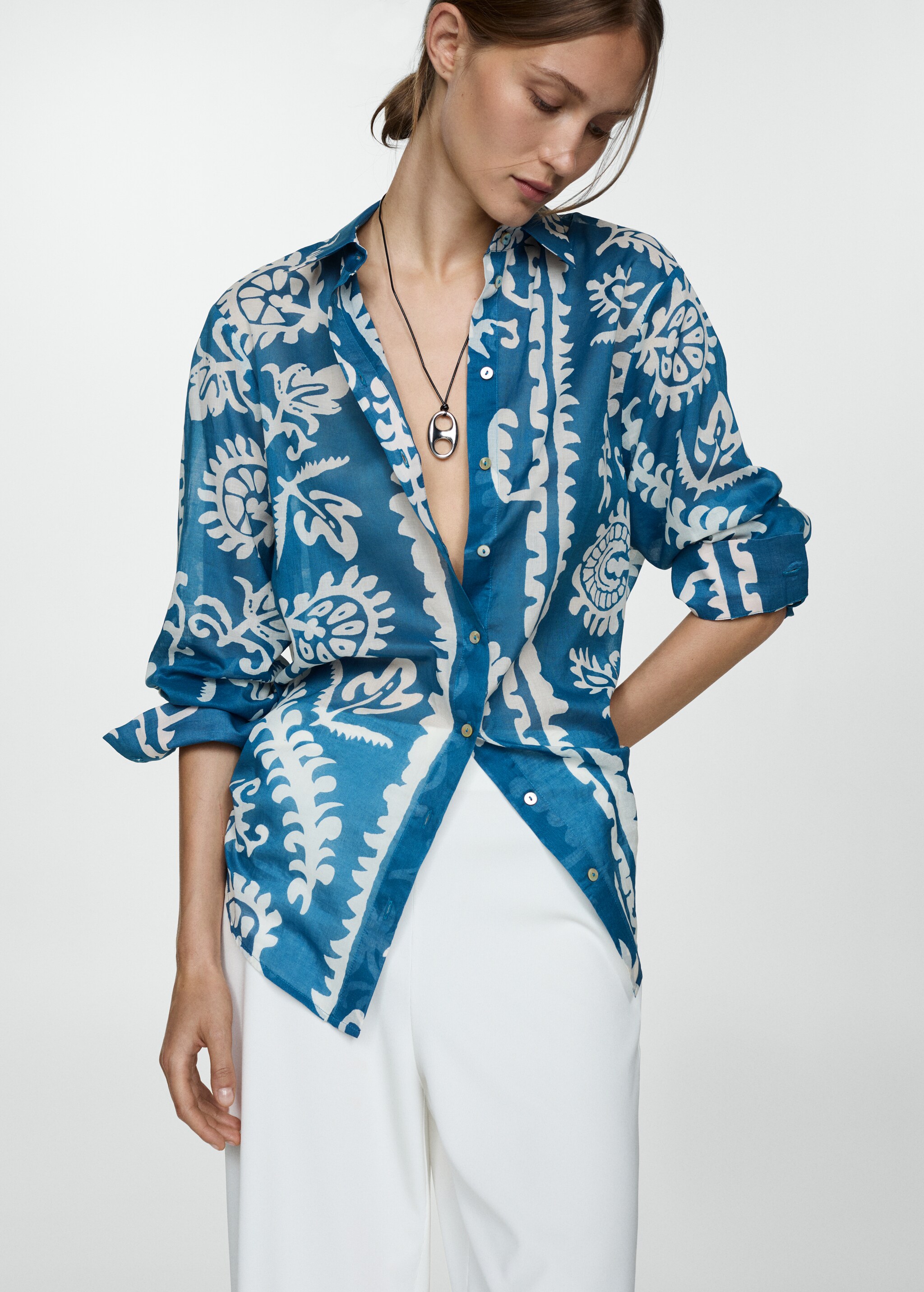 Printed oversize shirt - Details of the article 2