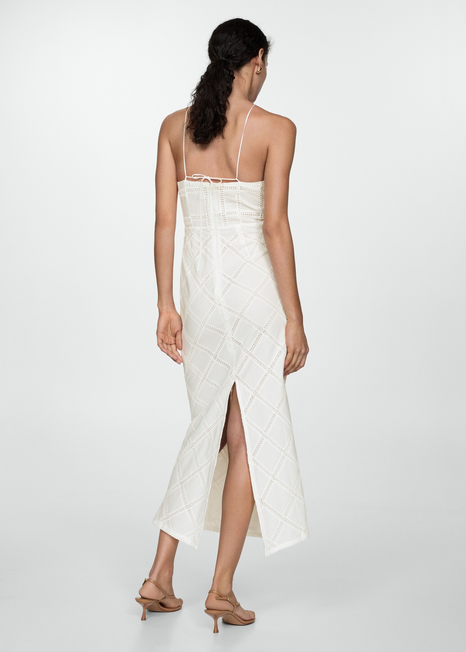 Embroidered halter-neck dress - Reverse of the article