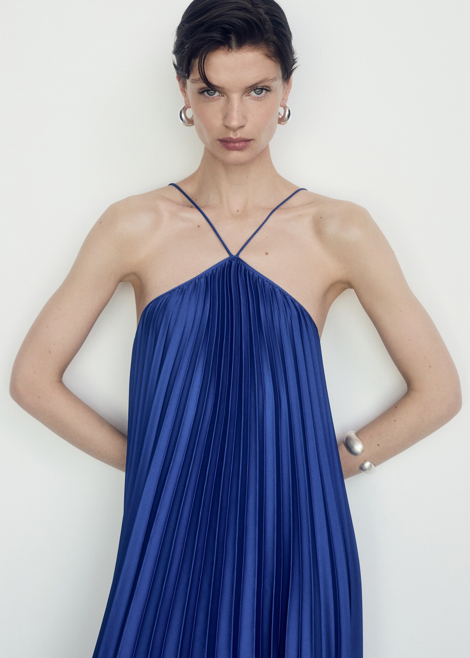 Pleated halter neck dress - Medium plane