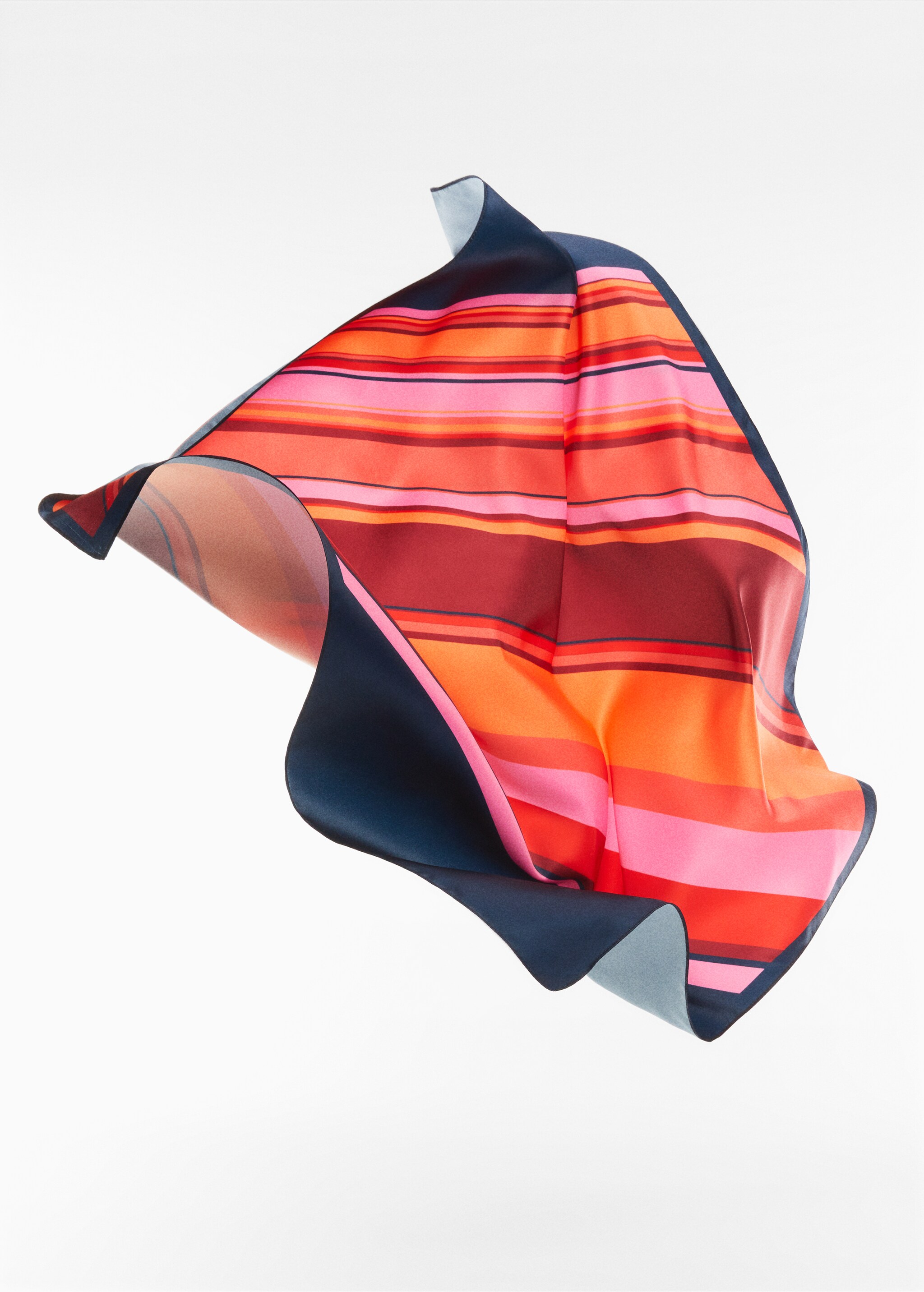 Multi-coloured striped scarf - Details of the article 2