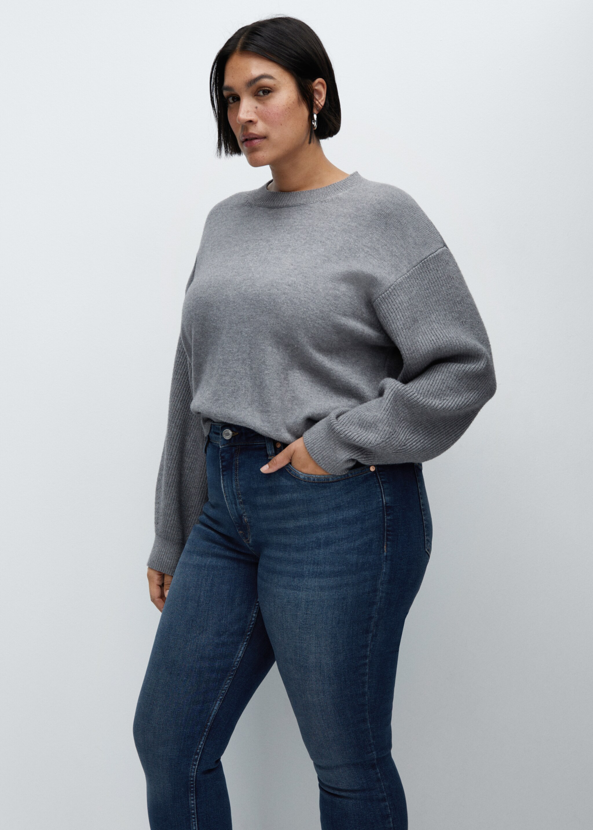 High-rise skinny jeans - Details of the article 5, Dark Blue. Ref: 67010290-00.