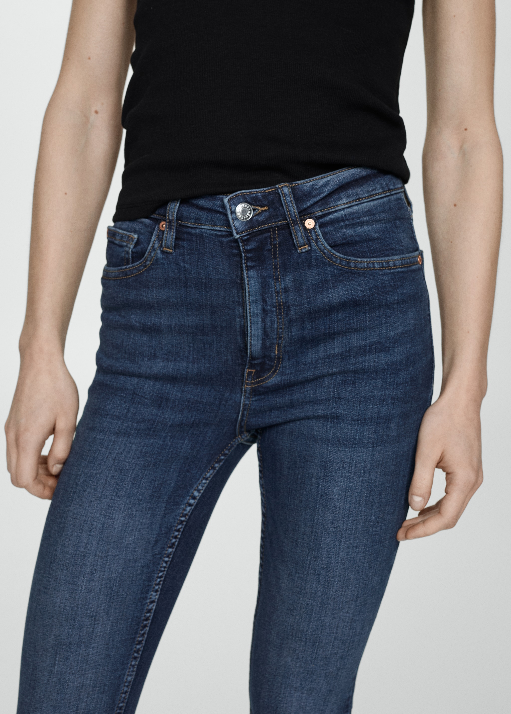 High-rise skinny jeans - Details of the article 6