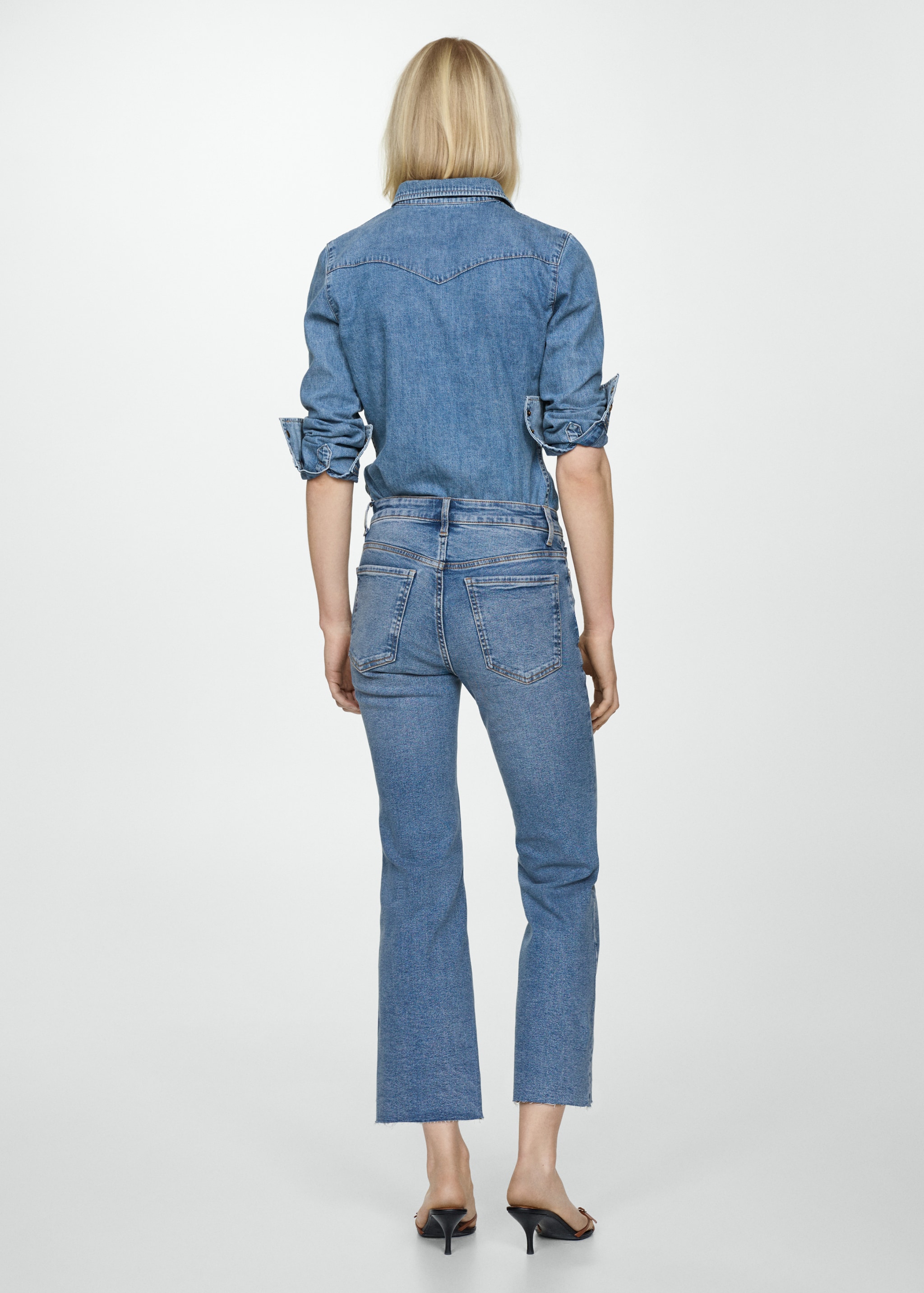 Укороченные джинсы flare - Обратная сторона изделия