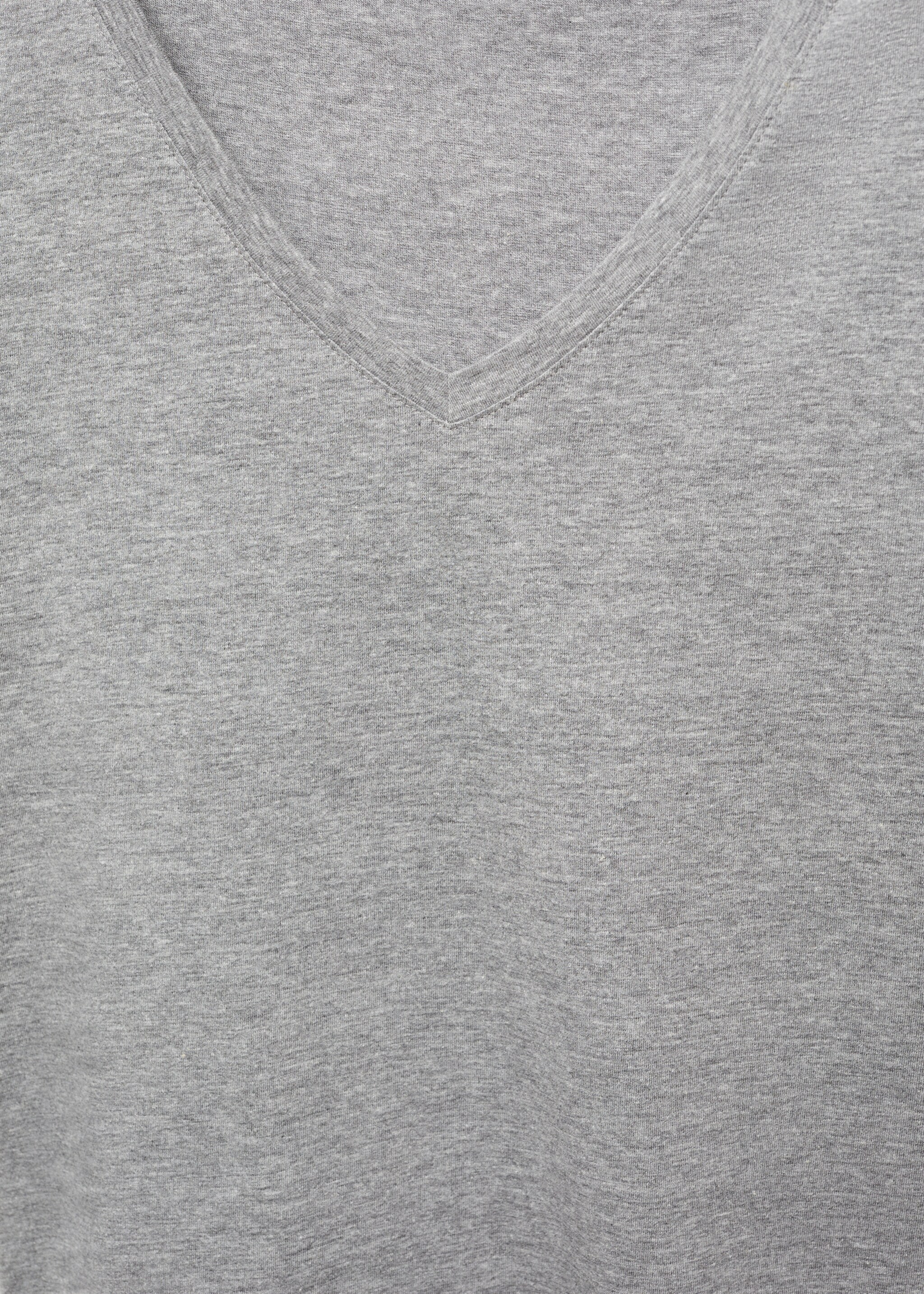 100% cotton V-neck t-shirt  - Details of the article 8