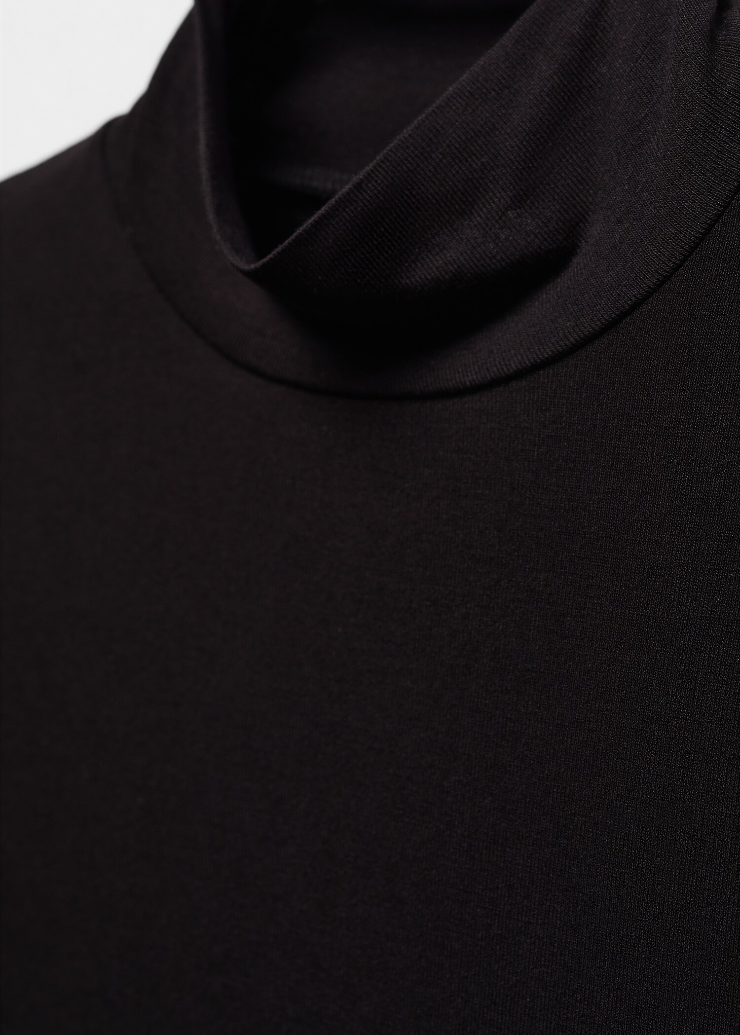 T-shirt manches longues col roulé - Détail de l'article 8
