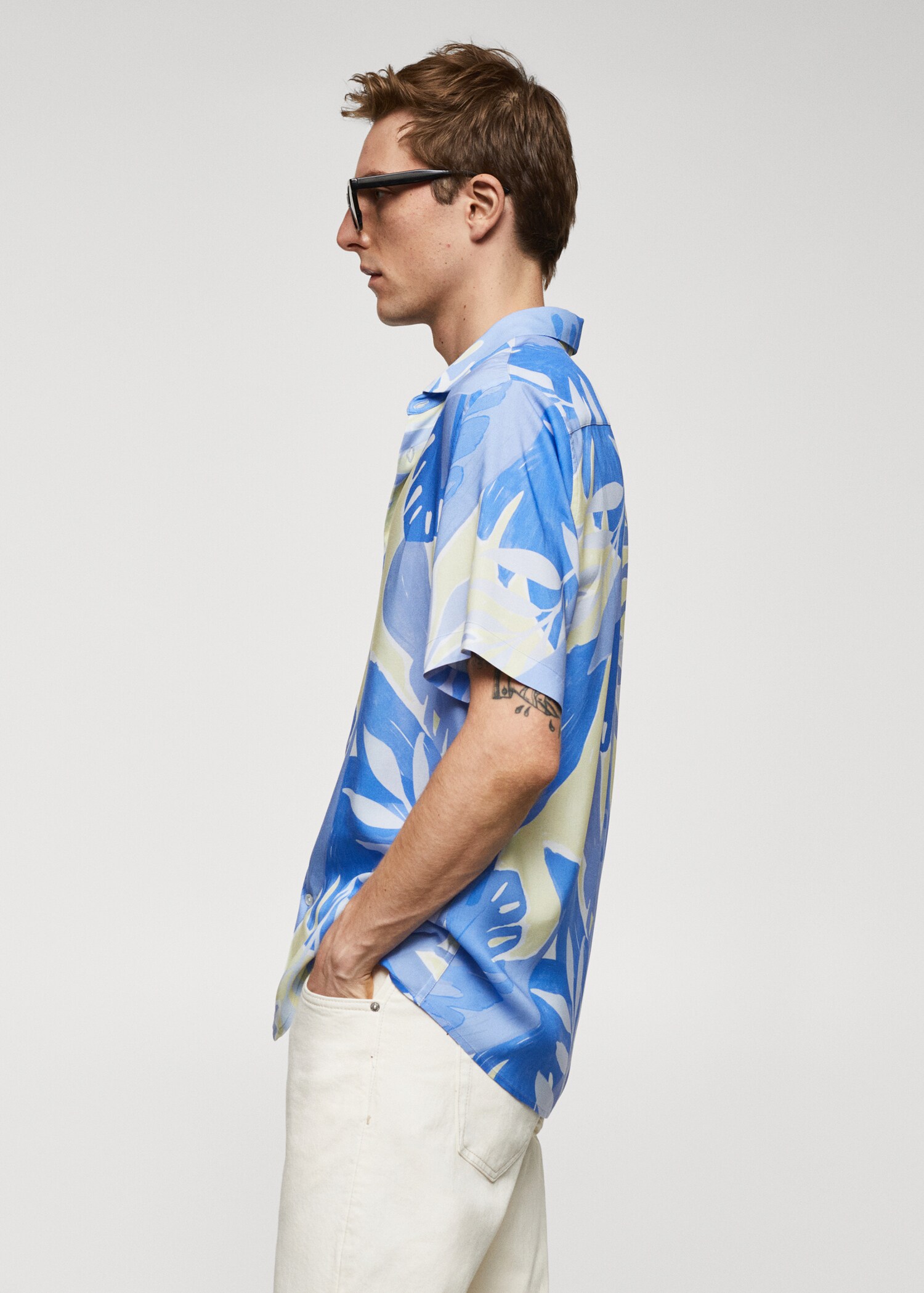 Printed fluid regular-fit shirt - Details of the article 2