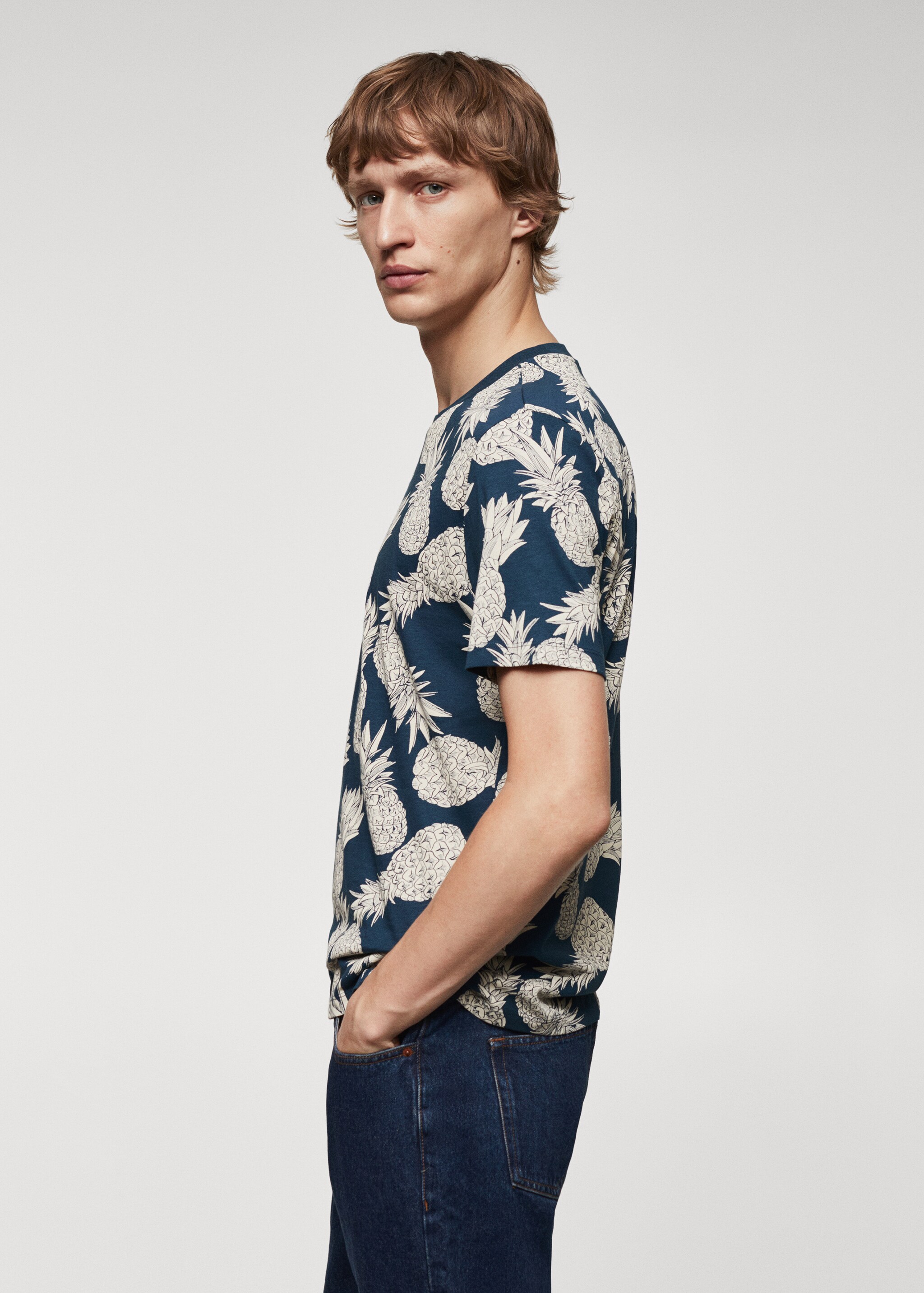 100% cotton shirt with pineapple print - Details of the article 1