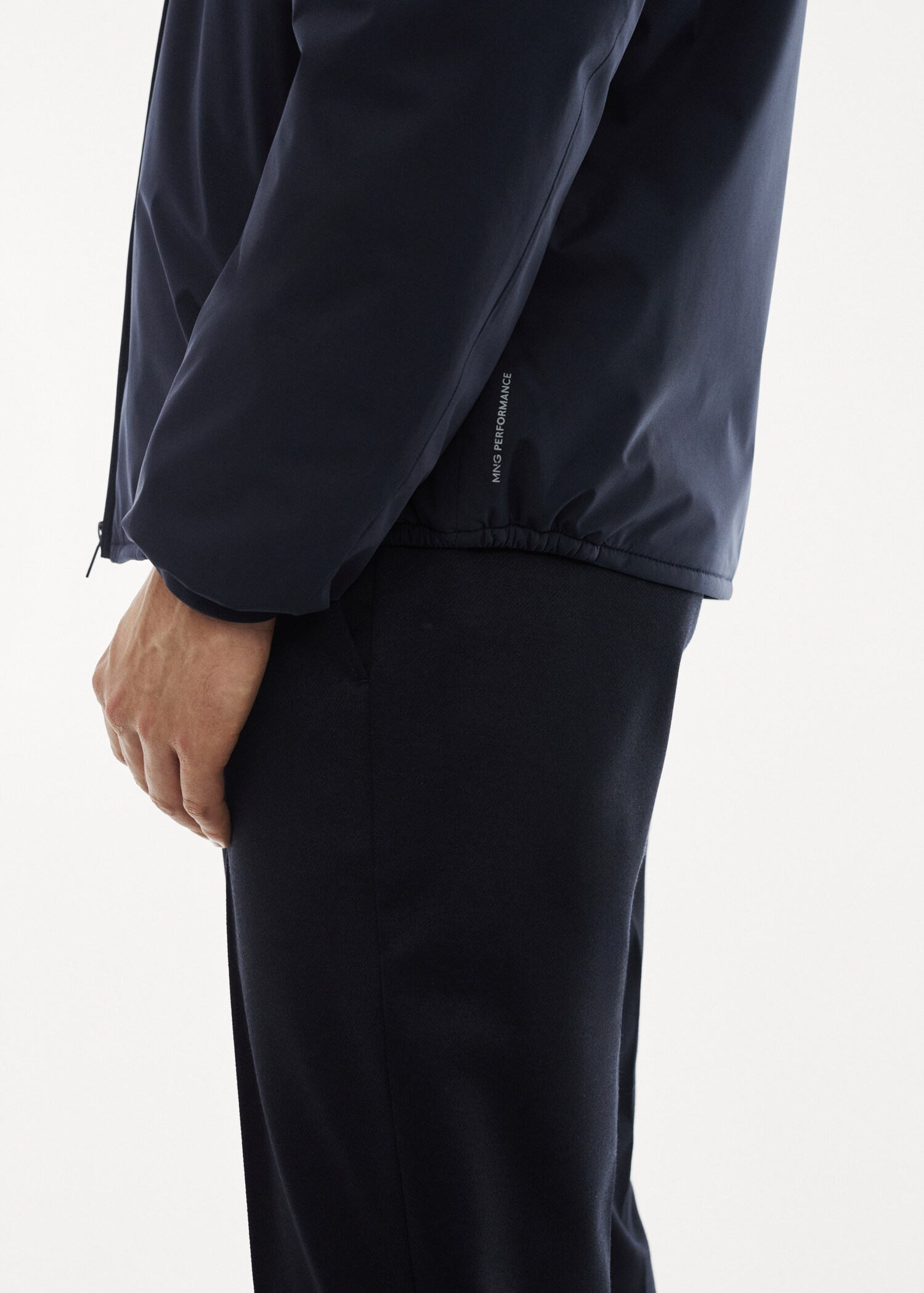 Wasserabweisende Steppjacke mit Kapuze - Detail des Artikels 4