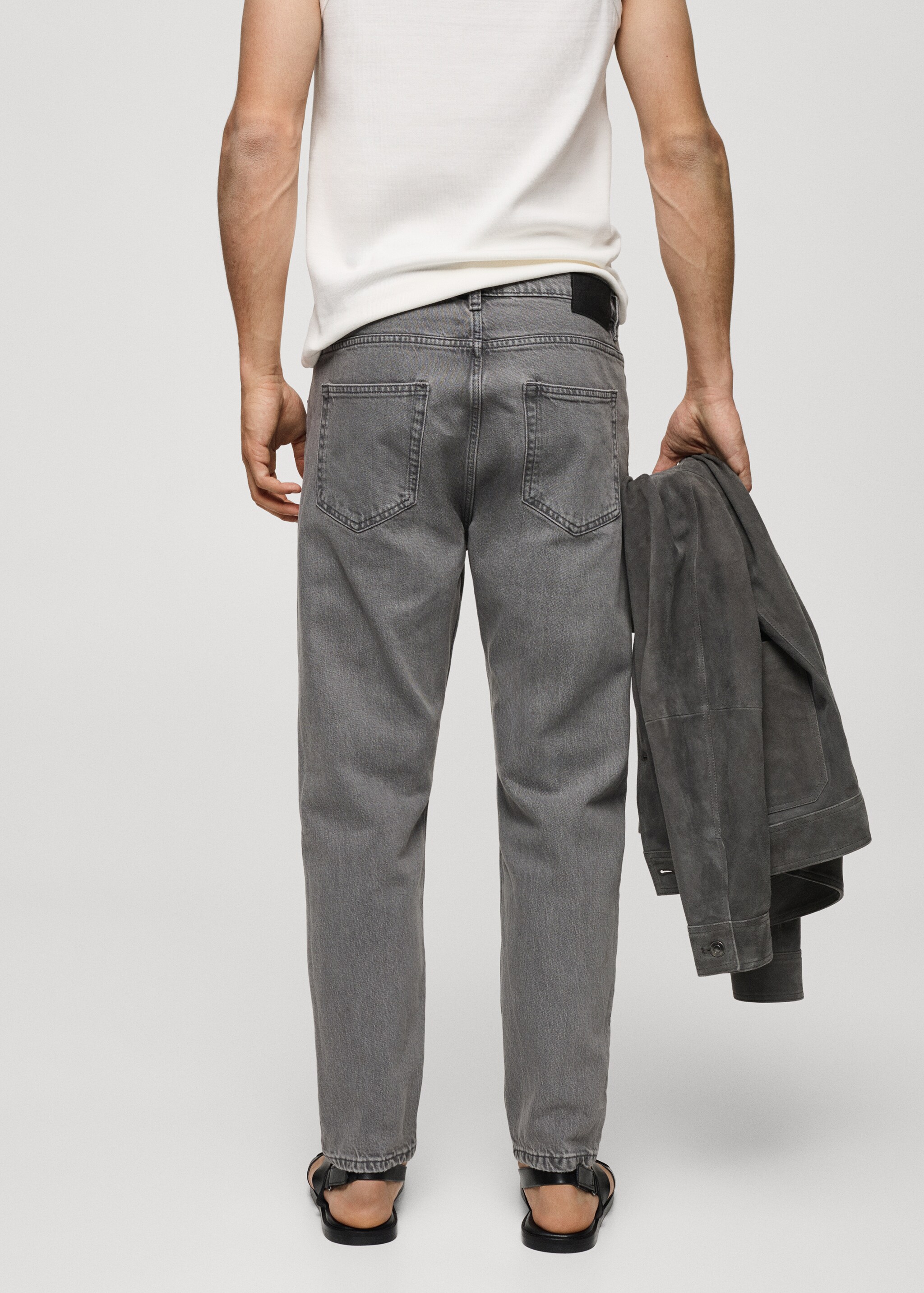 Ben tapered fit jeans - Reverse of the article