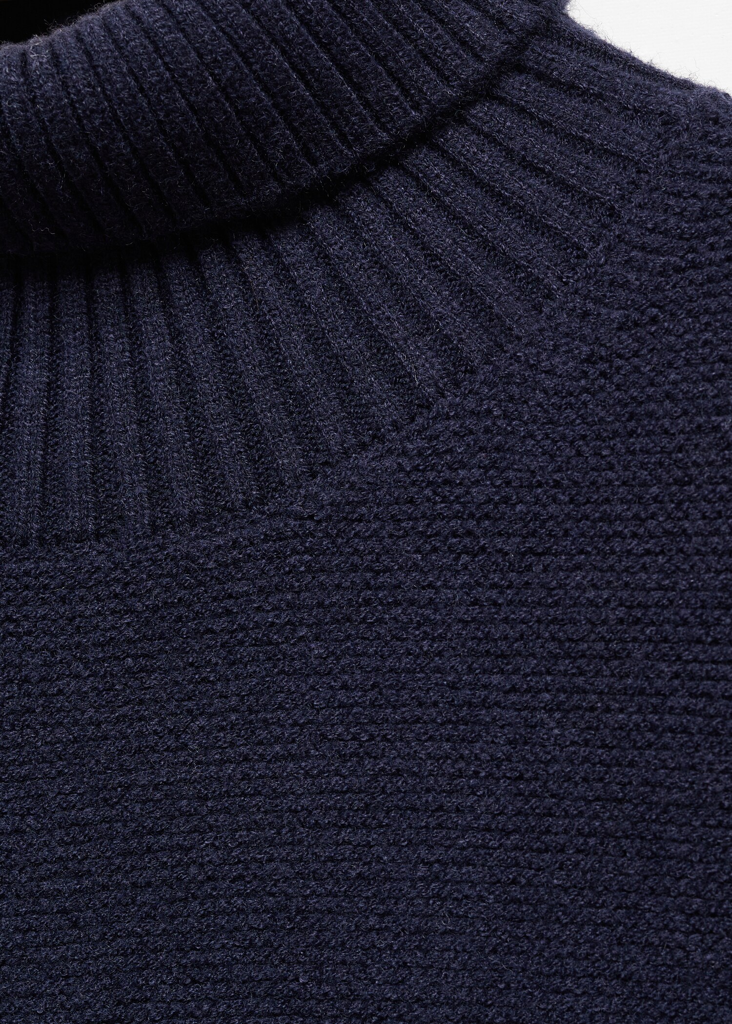 Strickpullover mit Rollkragen - Detail des Artikels 8