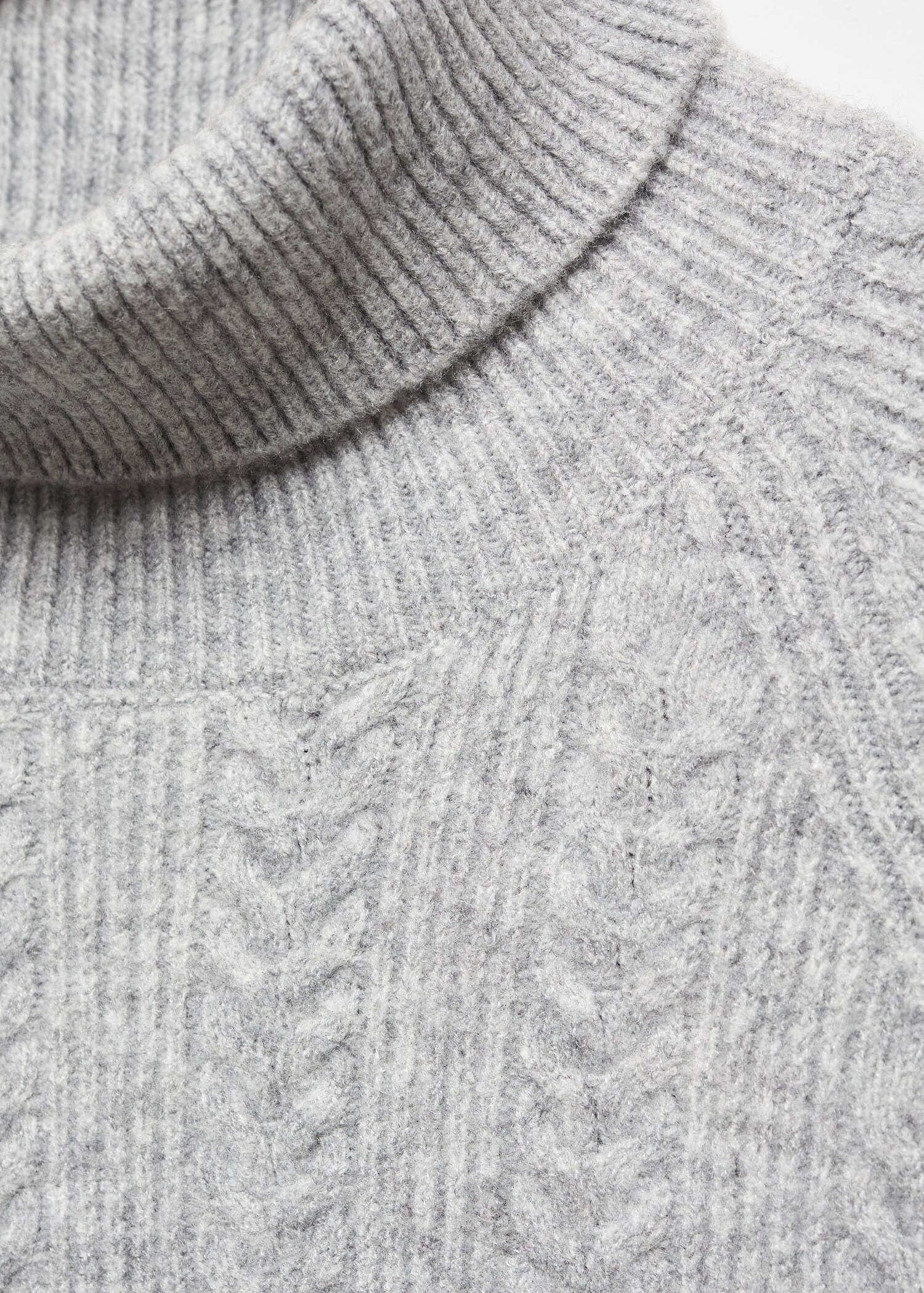 Twisted turtleneck sweater - Details of the article 8
