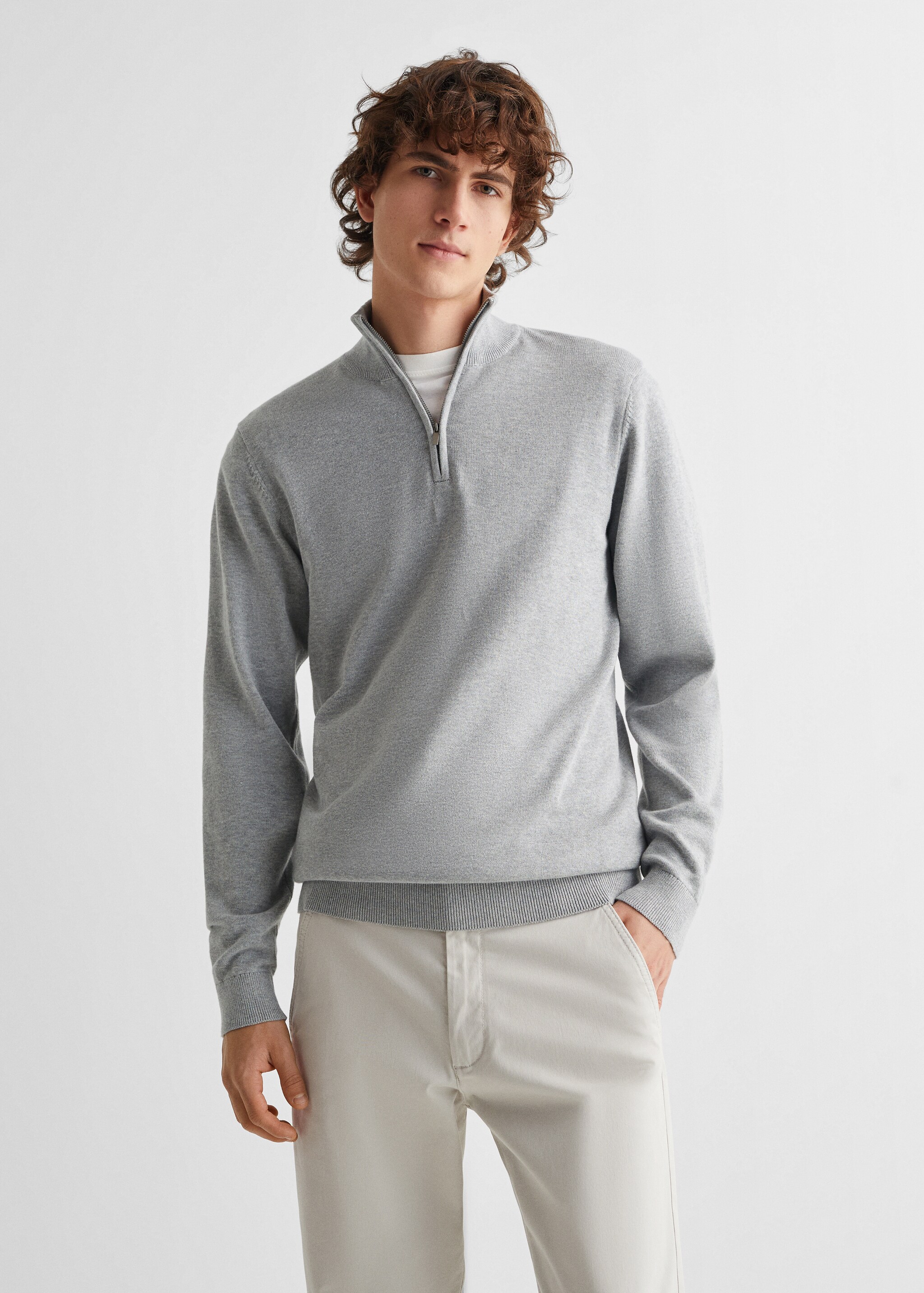 Zipped high collar sweater - Средна равнина