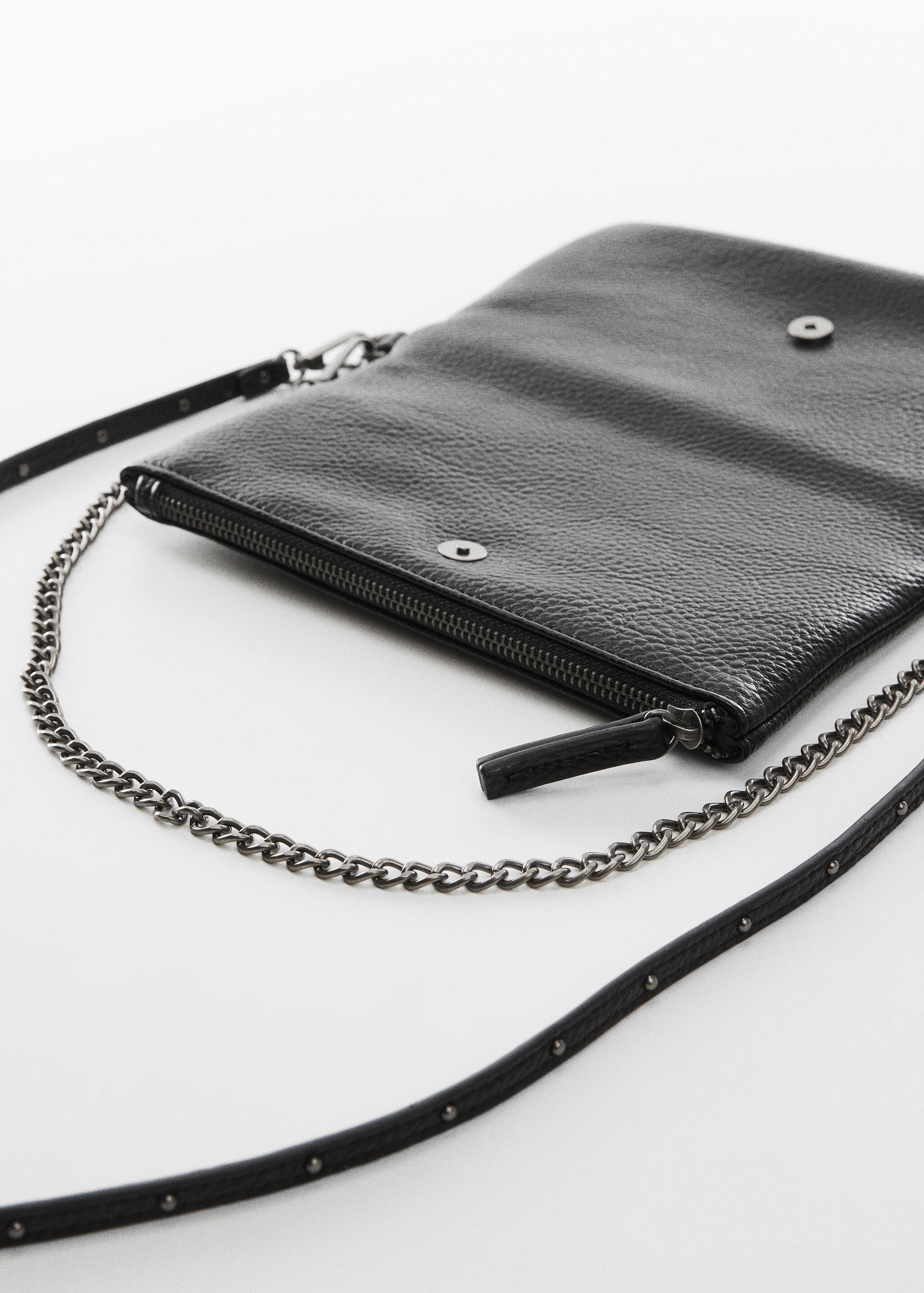 Studded chain bag - Details of the article 3