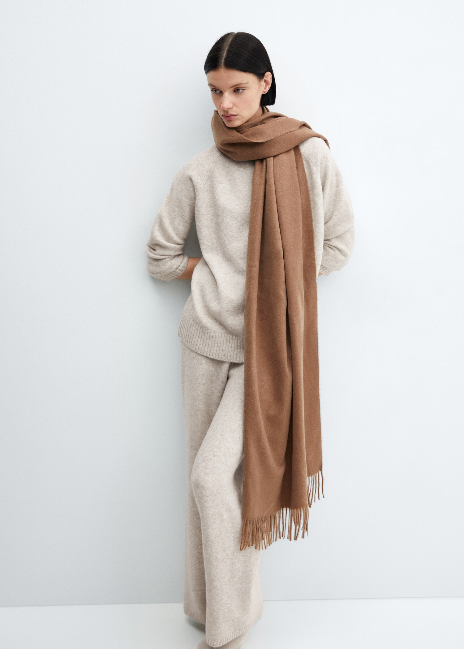Straight knitted trousers - Details of the article 2