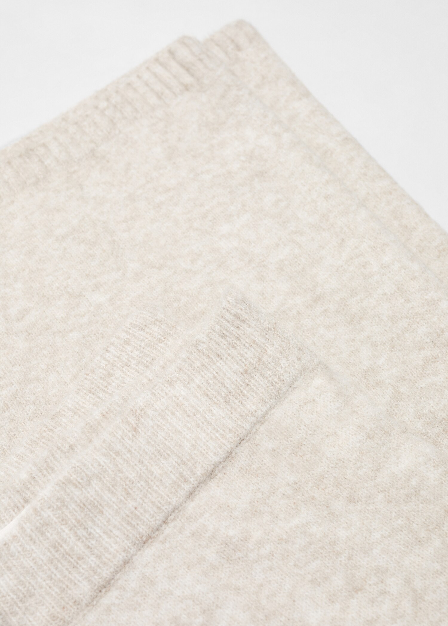 Straight knitted trousers - Details of the article 8