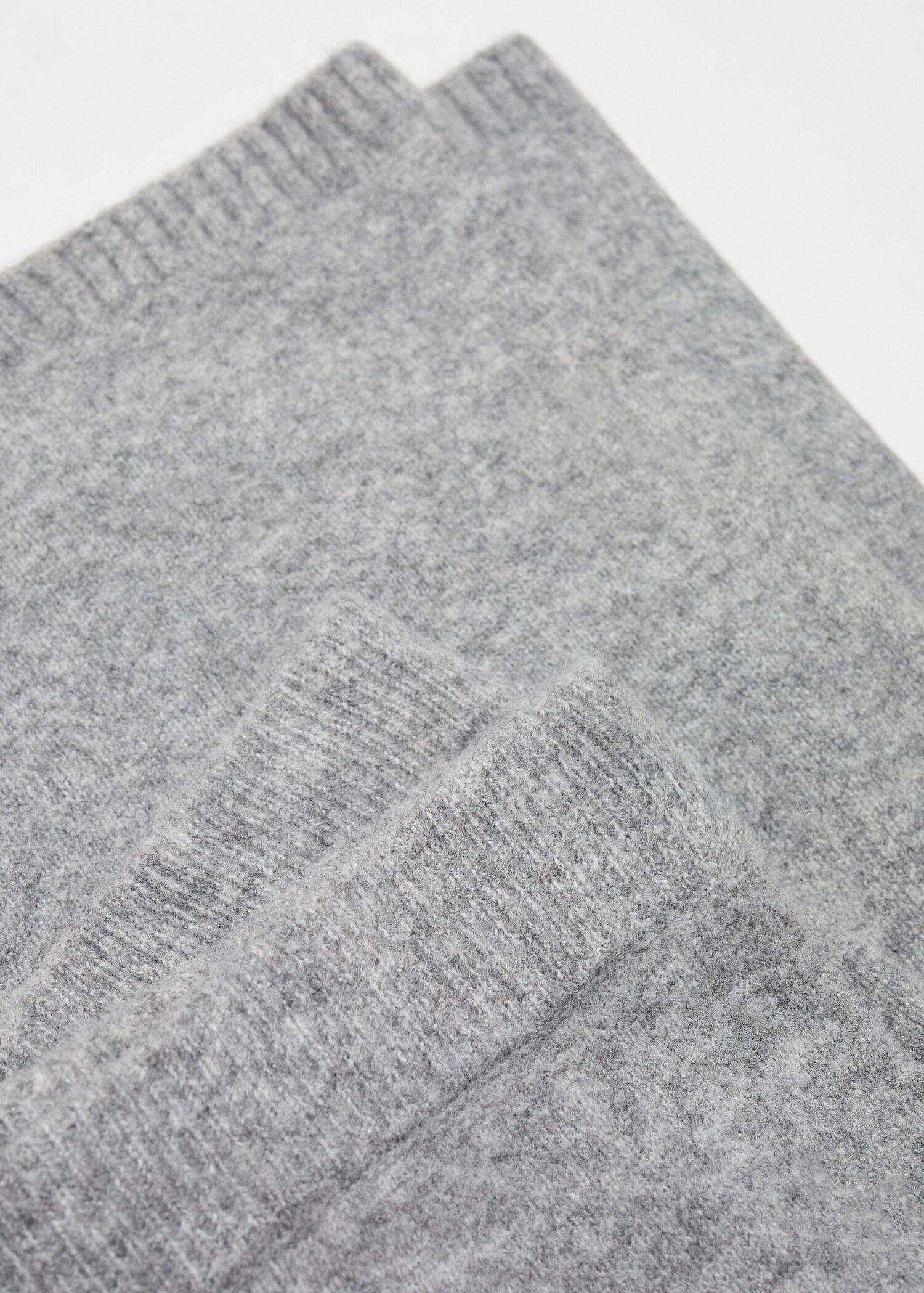Straight knitted trousers - Details of the article 8