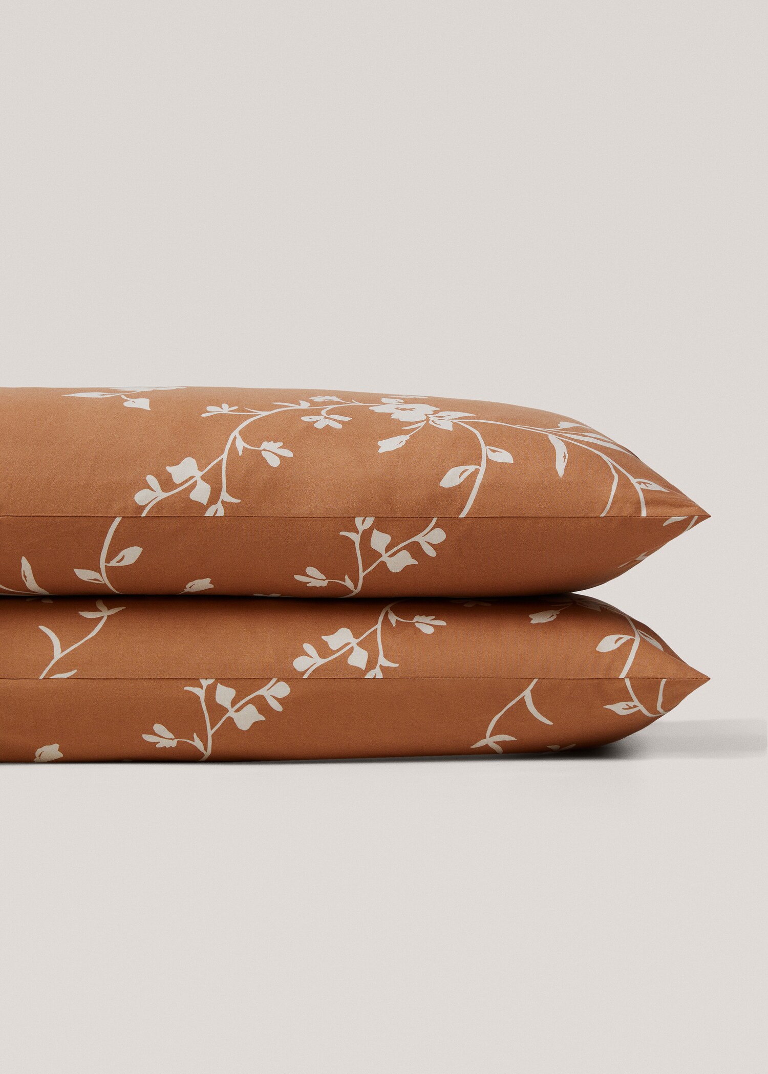 Large floral pillowcase 50x75cm - Details of the article 3