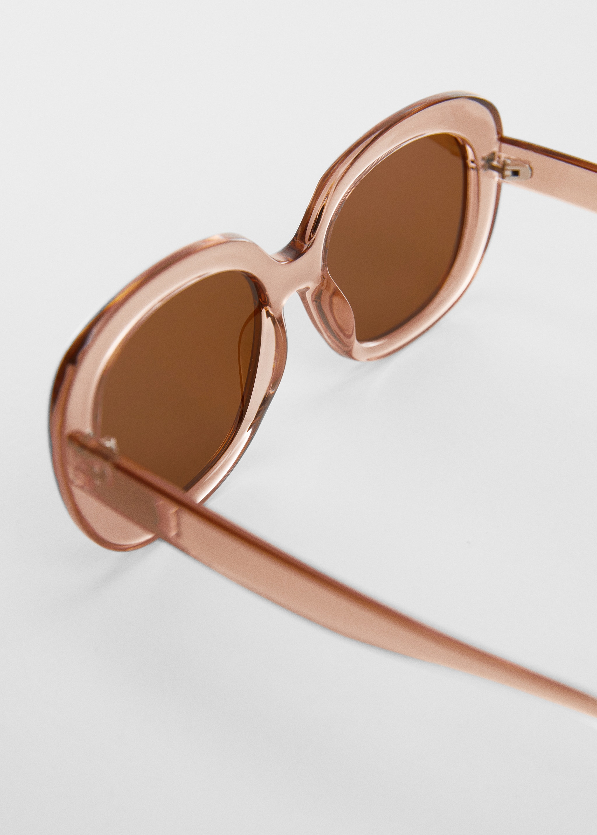 Maxi-frame sunglasses - Details of the article 1