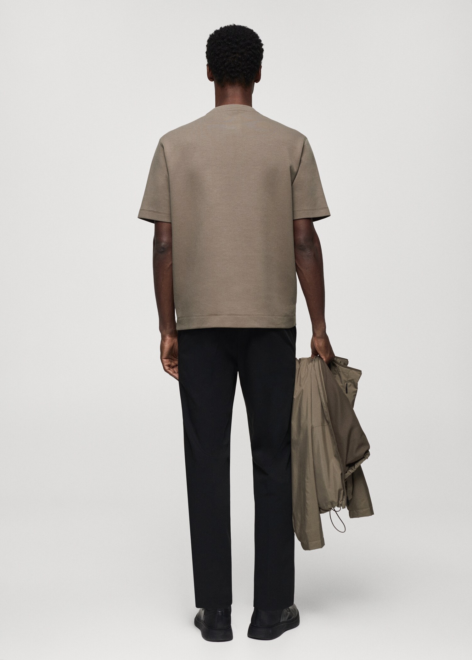 Katoenen T-shirt van een dikke stof - Achterkant van het artikel