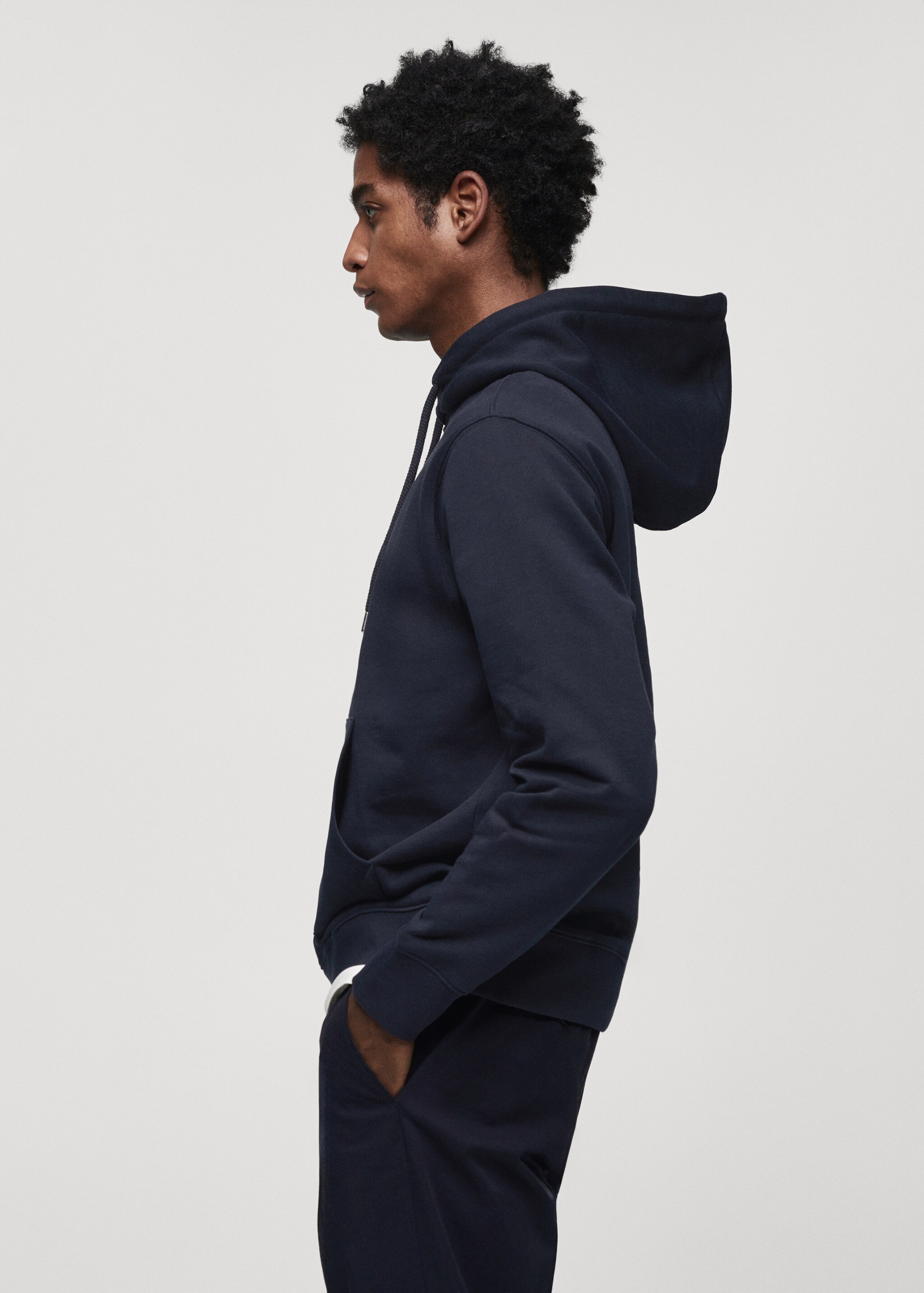 Lightweight cotton hooded sweatshirt - Details of the article 2
