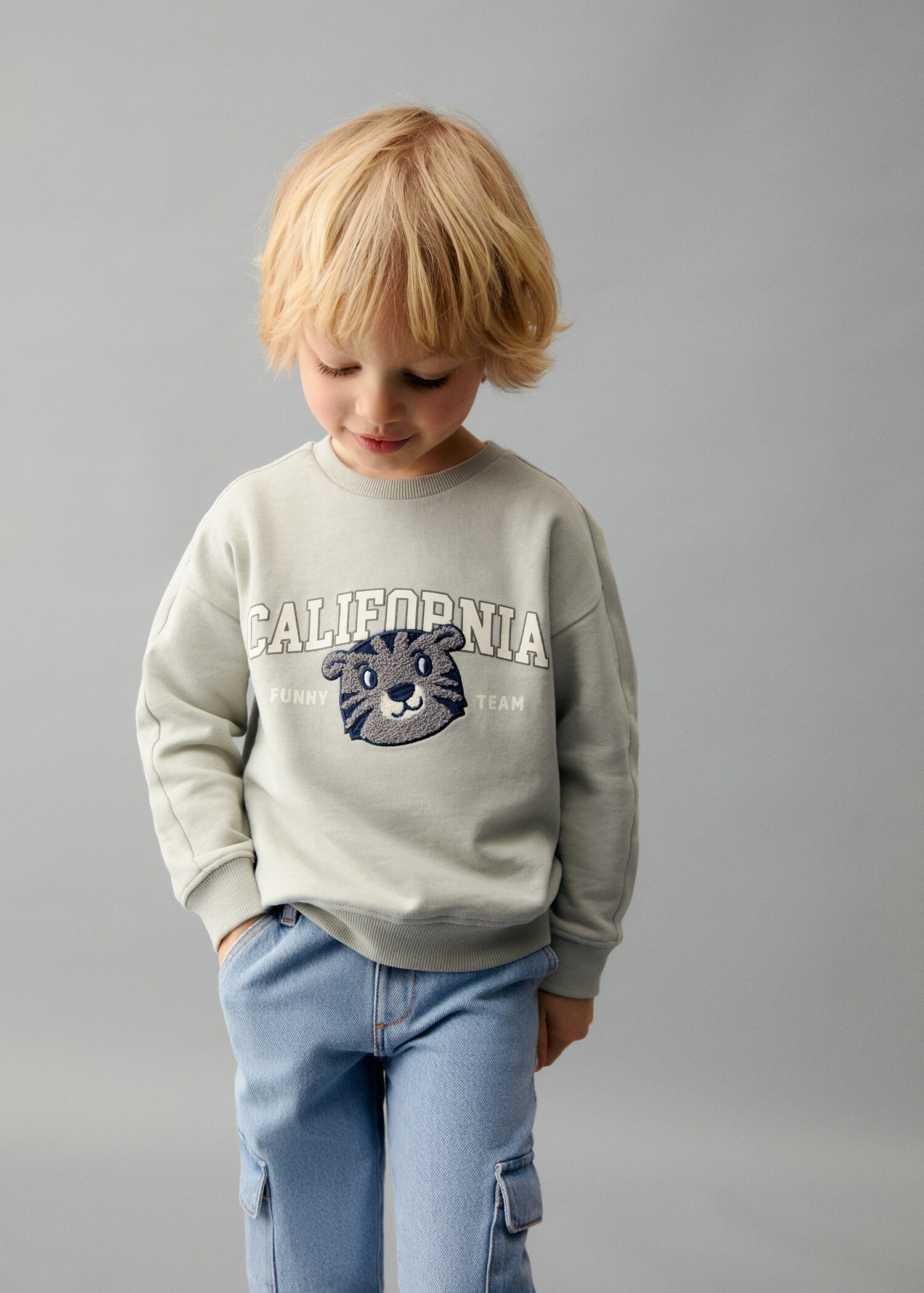 Printed cotton sweatshirt - Середній план