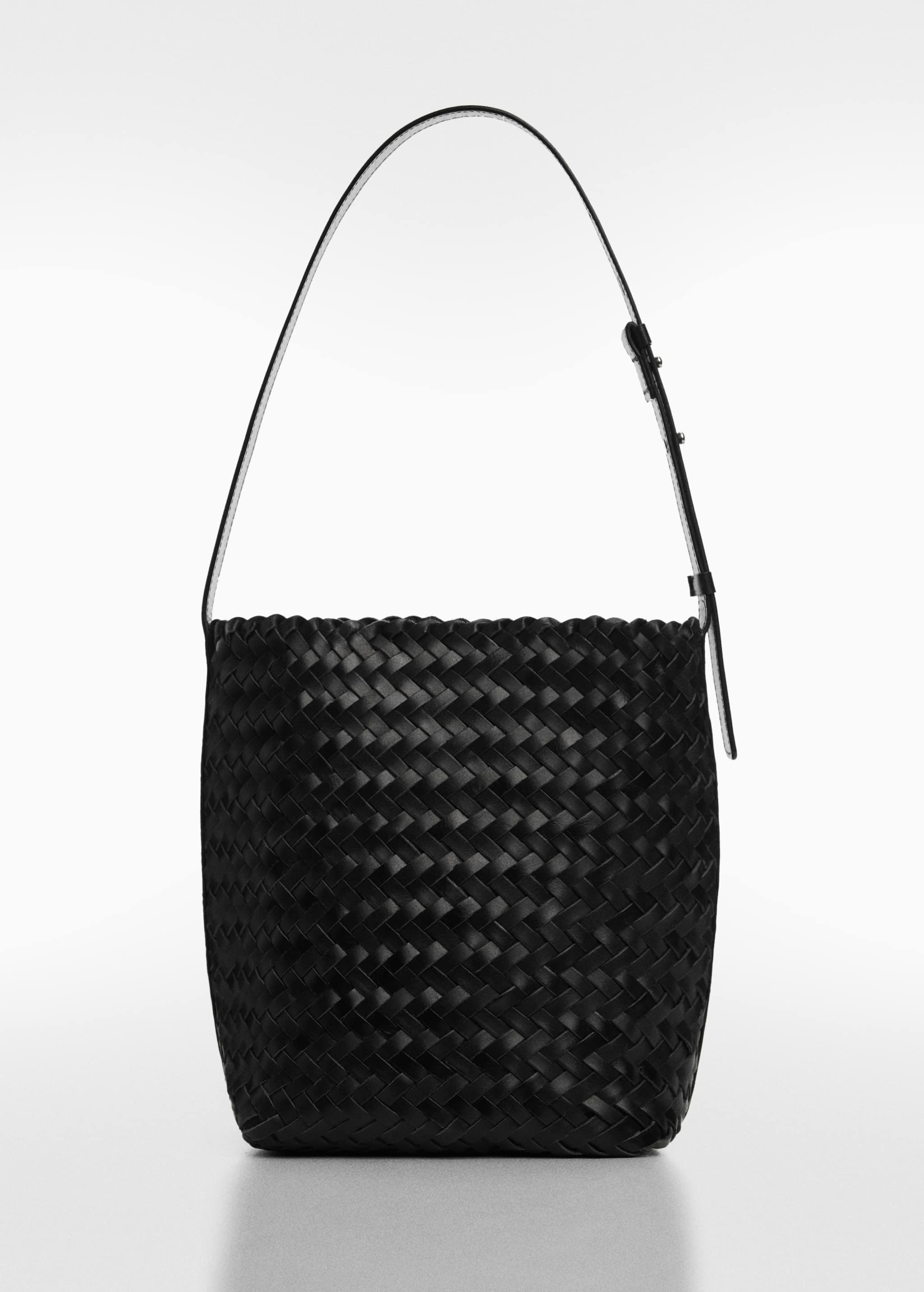 Braided leather bag - Article without model