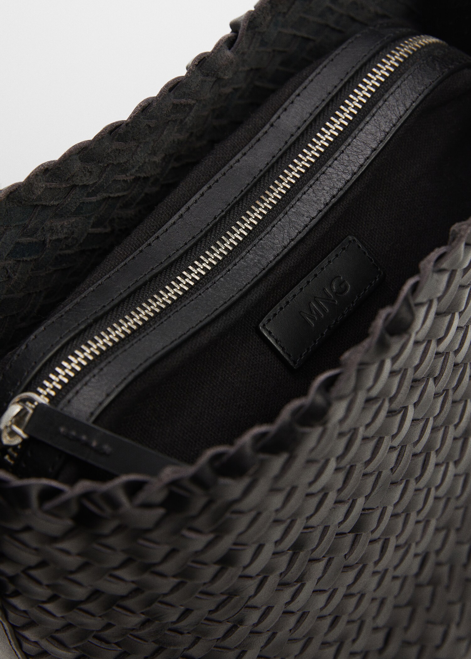 Braided leather bag - Details of the article 2