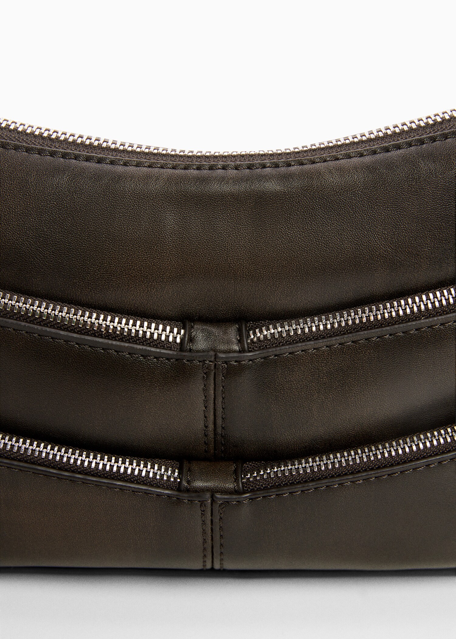 Zip-detail shoulder bag - Woman | MANGO Finland