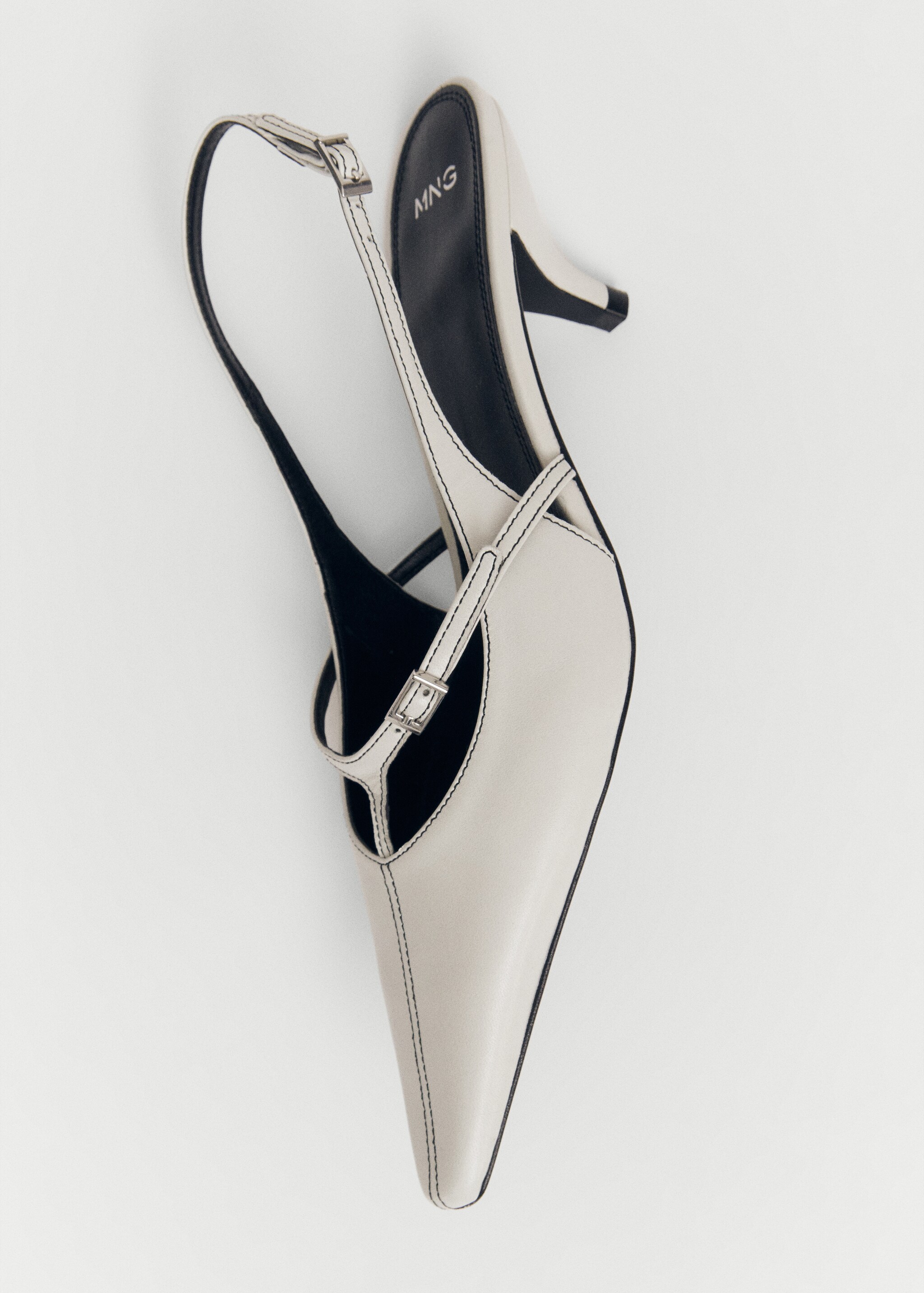 Leather heeled slingback shoes with buckles - Details of the article 3