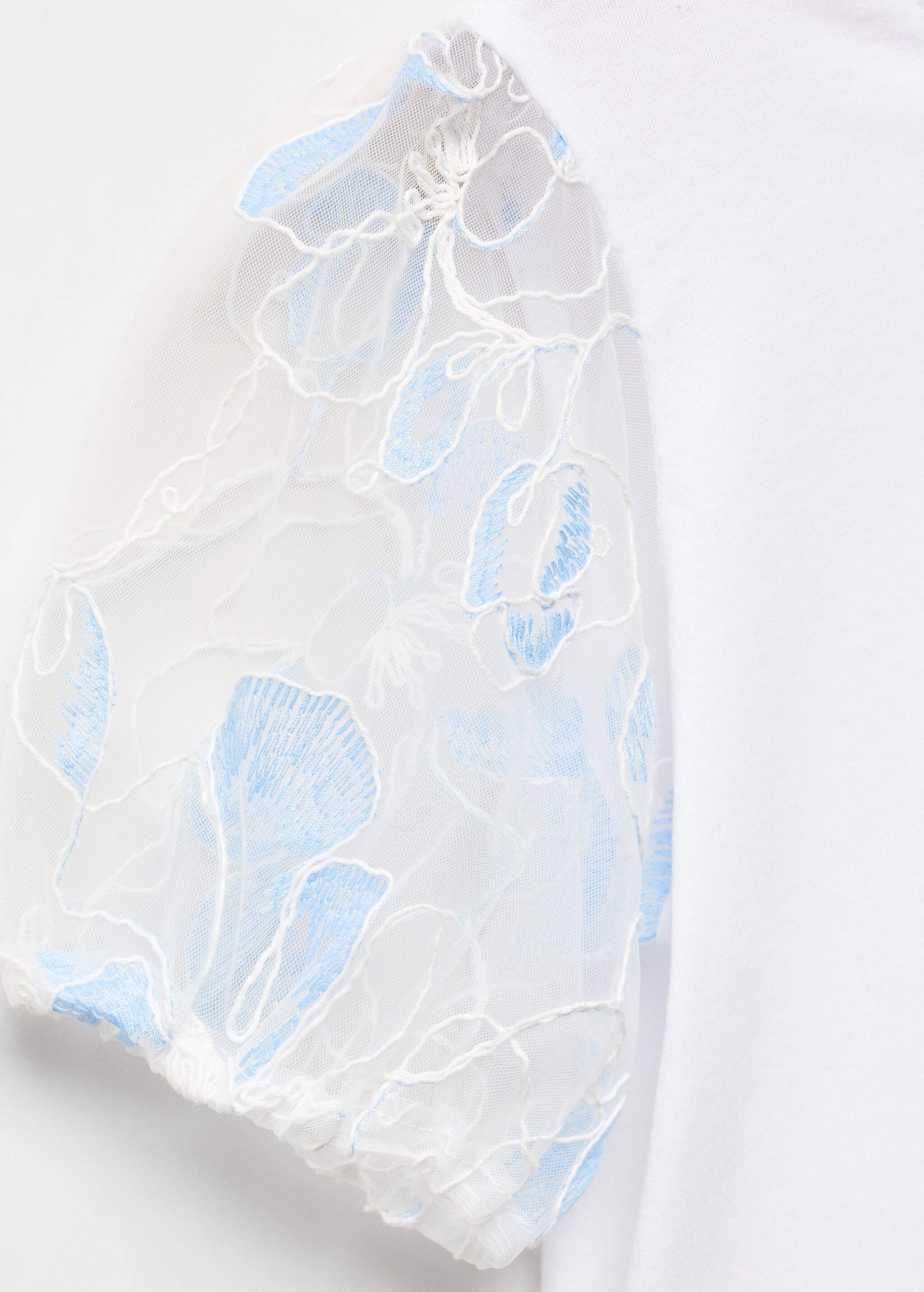 Embroidered short sleeve t-shirt - Details of the article 8