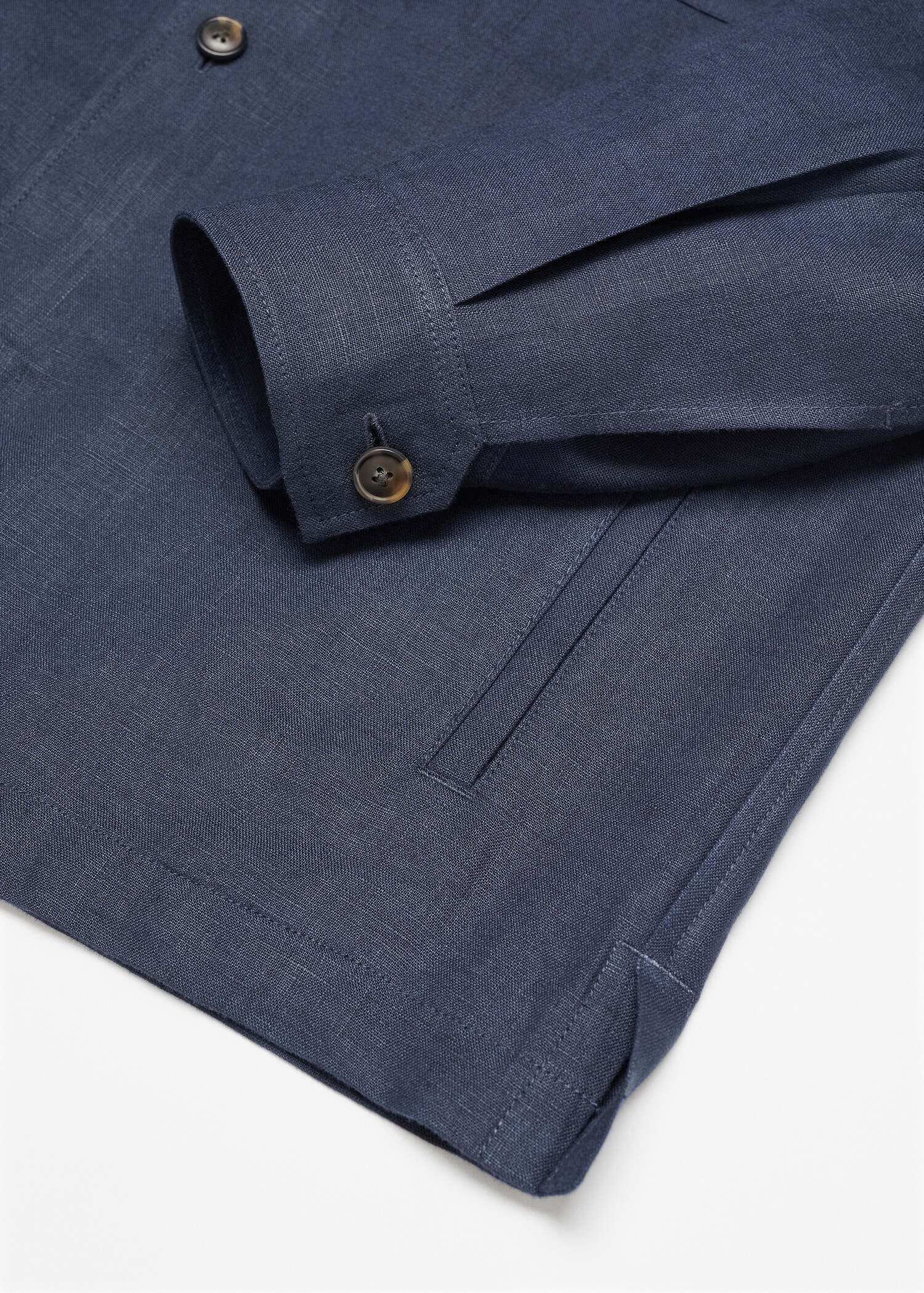 100% linen overshirt with pockets - Details of the article 8