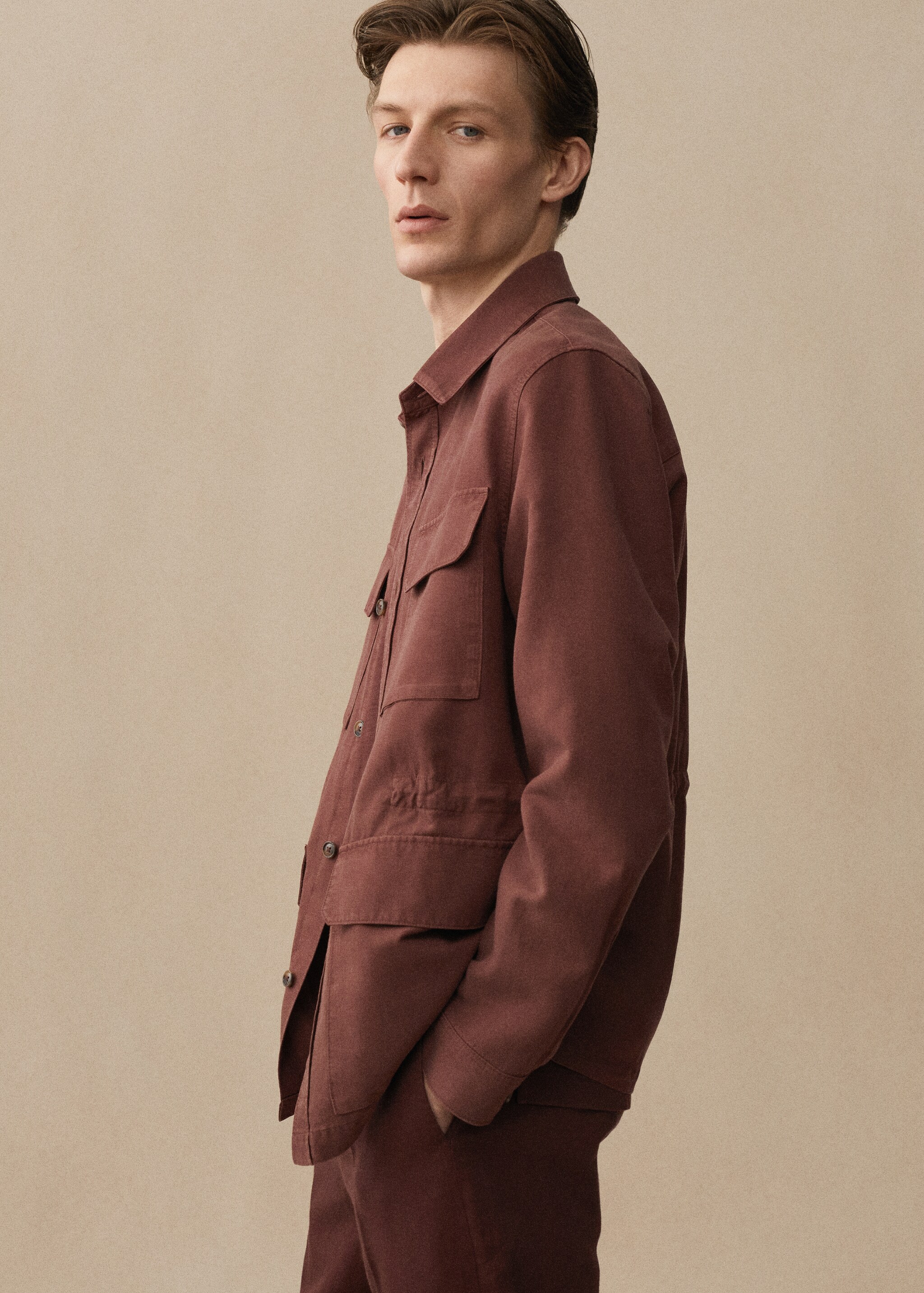 Linen overshirt with pockets - Details of the article 6