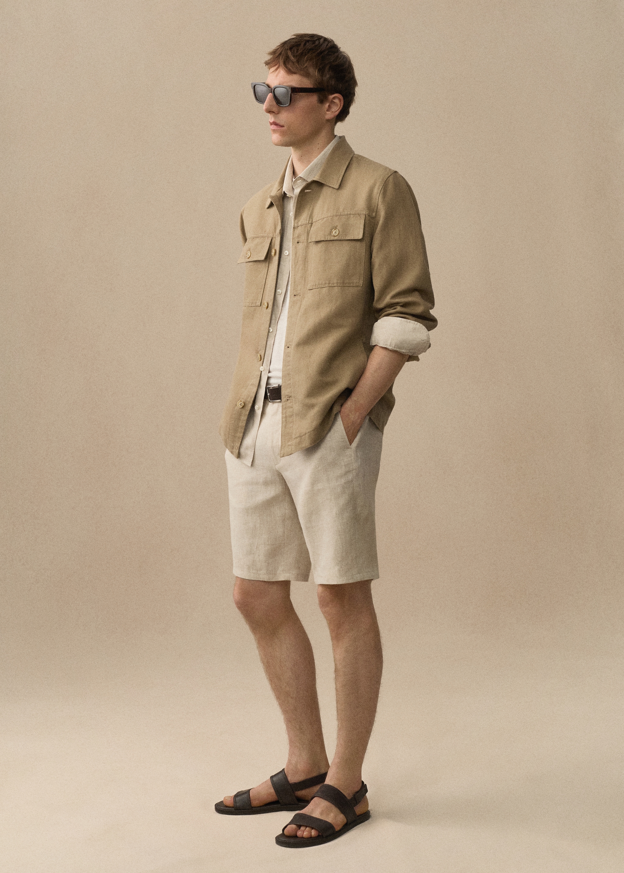 Linen cotton overshirt with pockets - Details of the article 5
