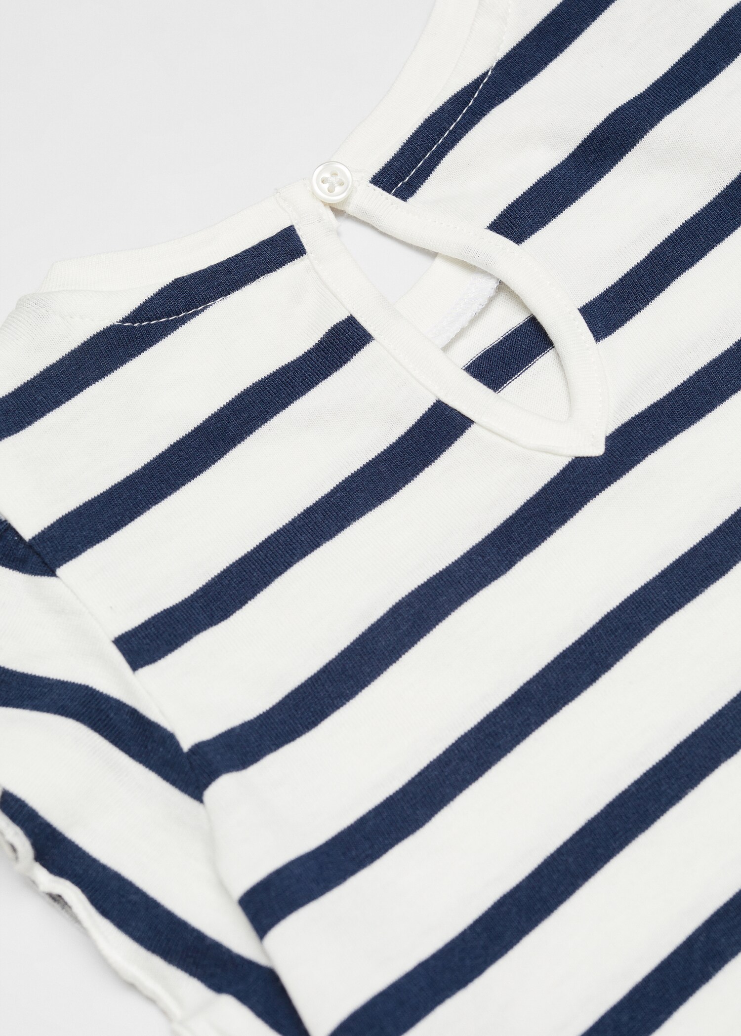 T-shirt às riscas com folhos - Pormenor do artigo 0