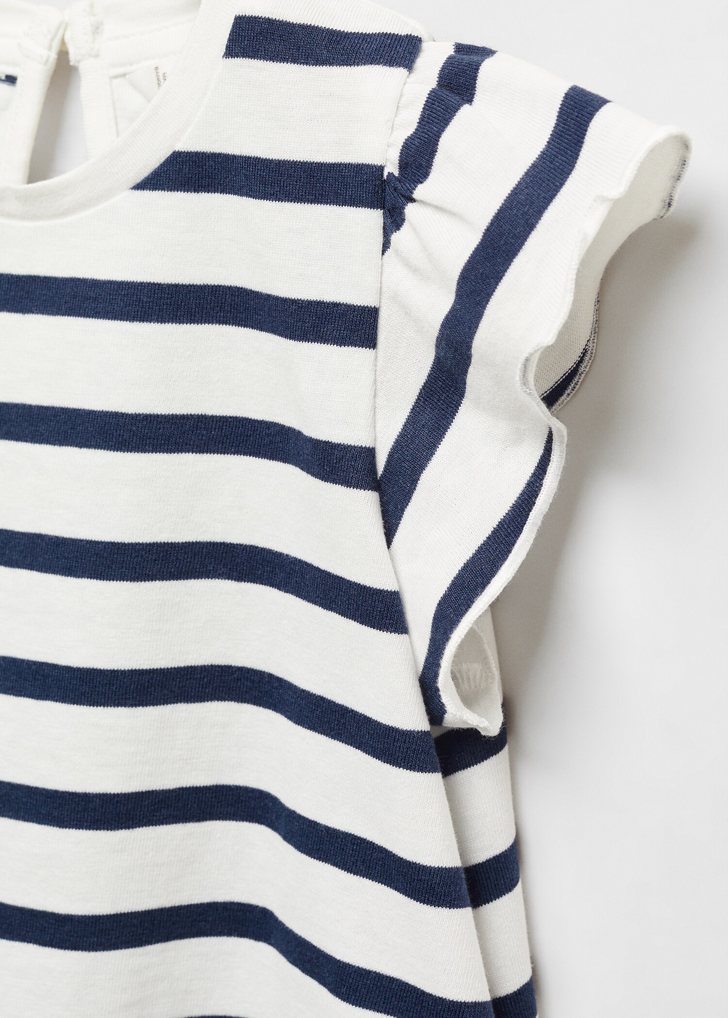 T-shirt às riscas com folhos - Pormenor do artigo 8