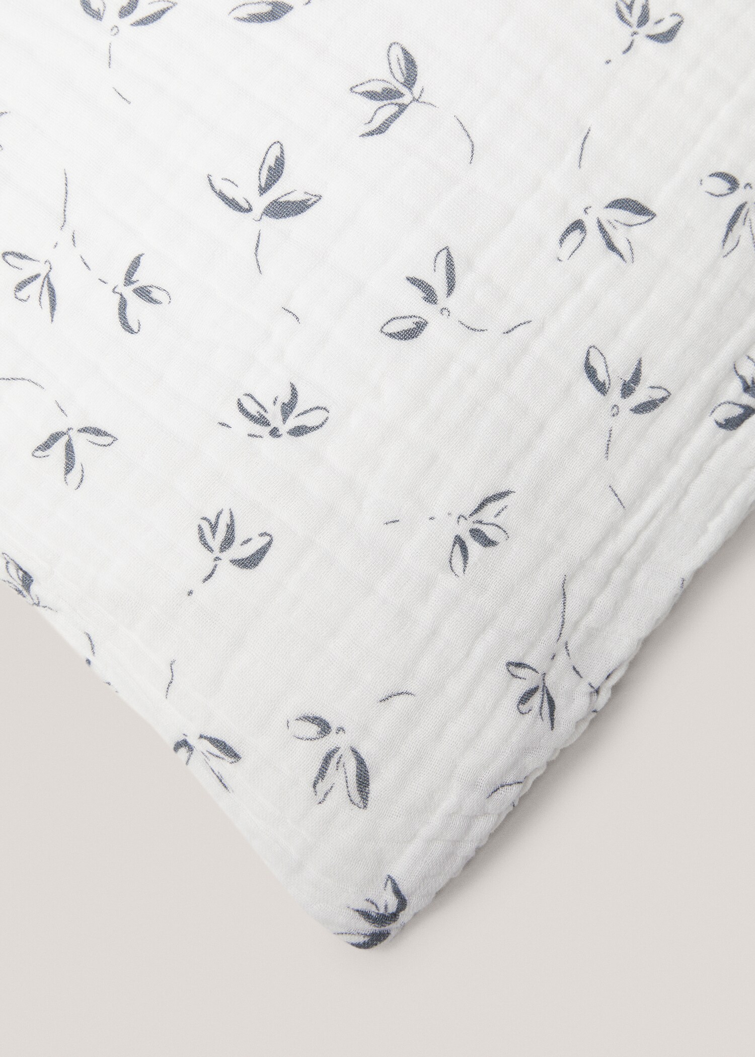 Chiffon-Bettbezug mit Blumenmuster für 135 cm Bett - Detail des Artikels 3